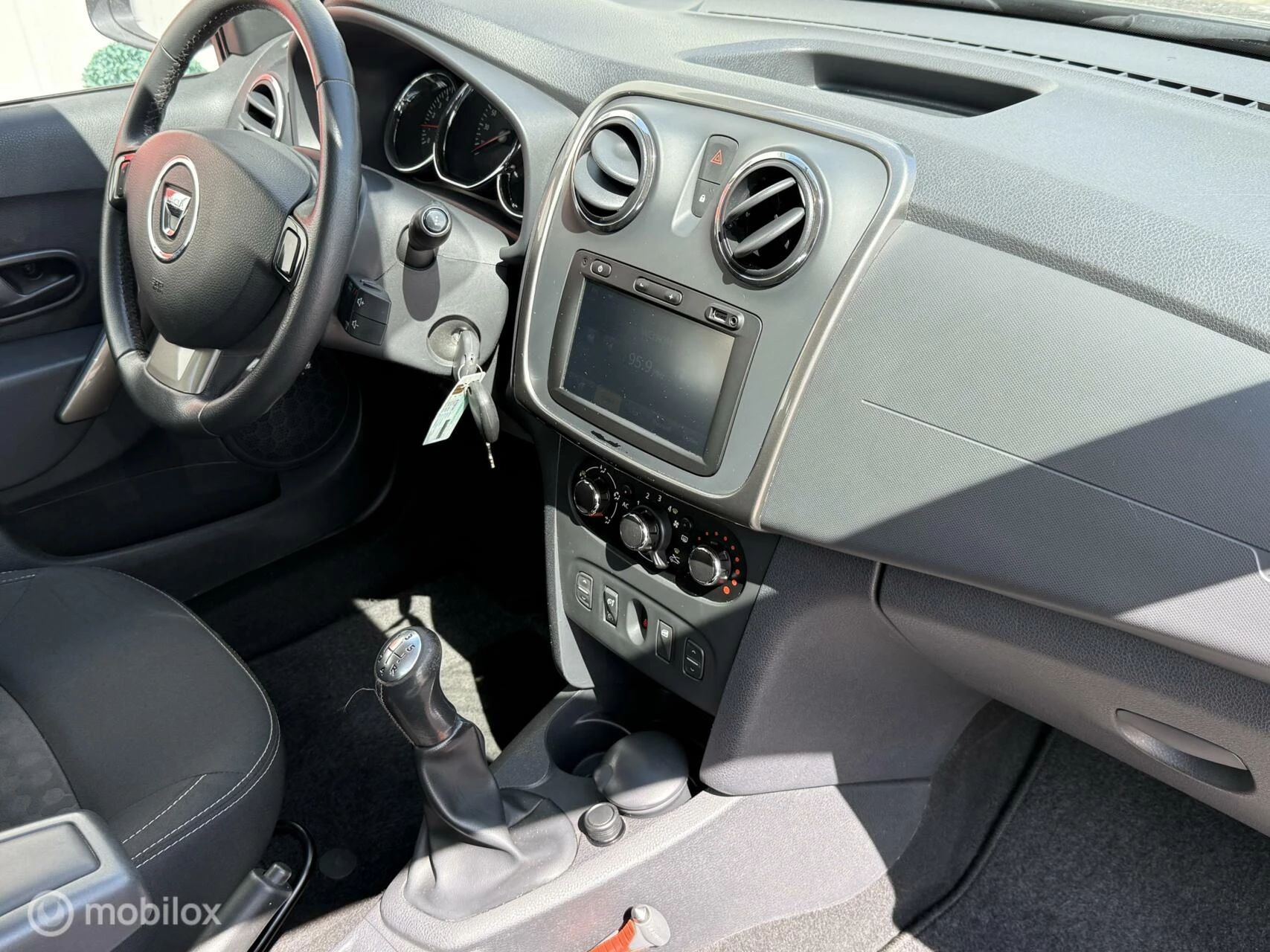 Hoofdafbeelding Dacia Logan