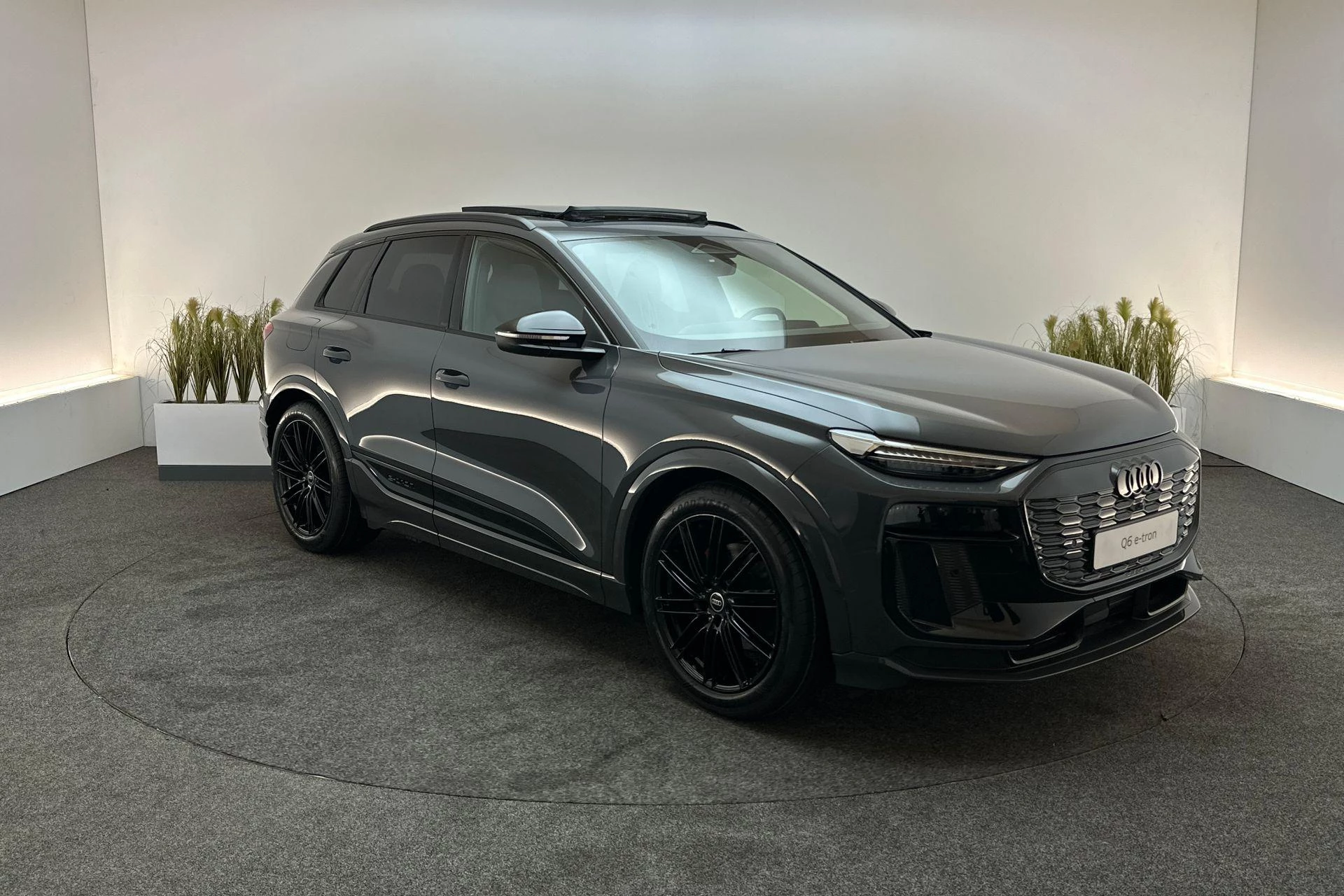 Hoofdafbeelding Audi Q6 e-tron