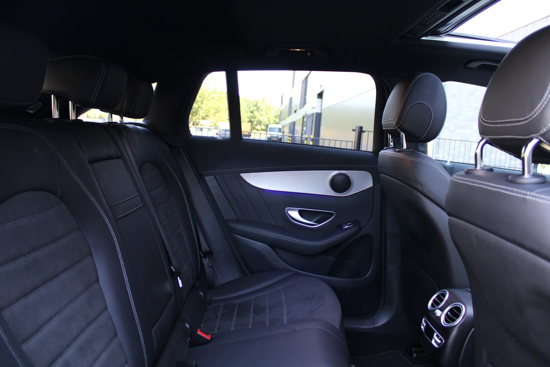 Hoofdafbeelding Mercedes-Benz EQC