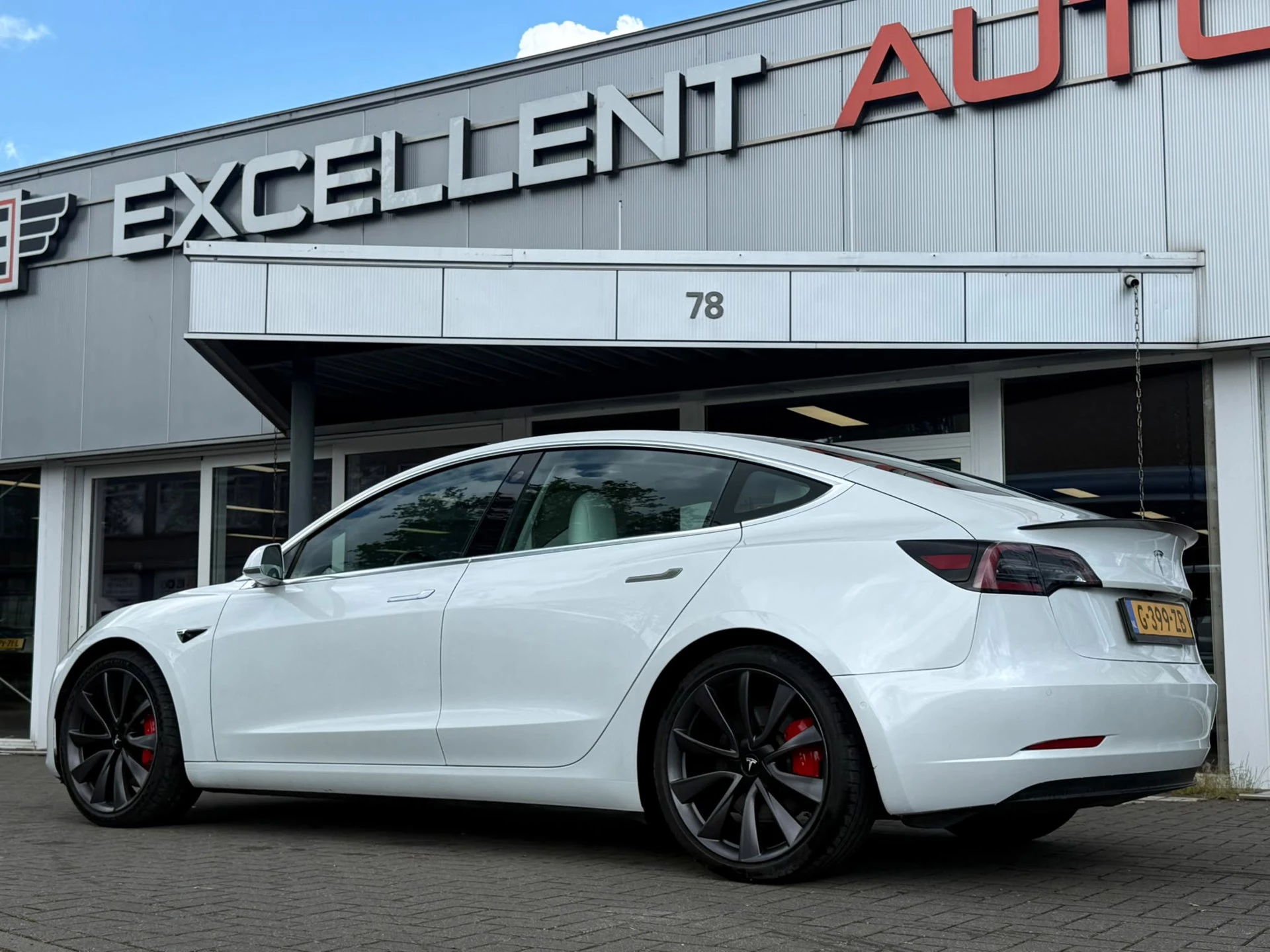 Hoofdafbeelding Tesla Model 3