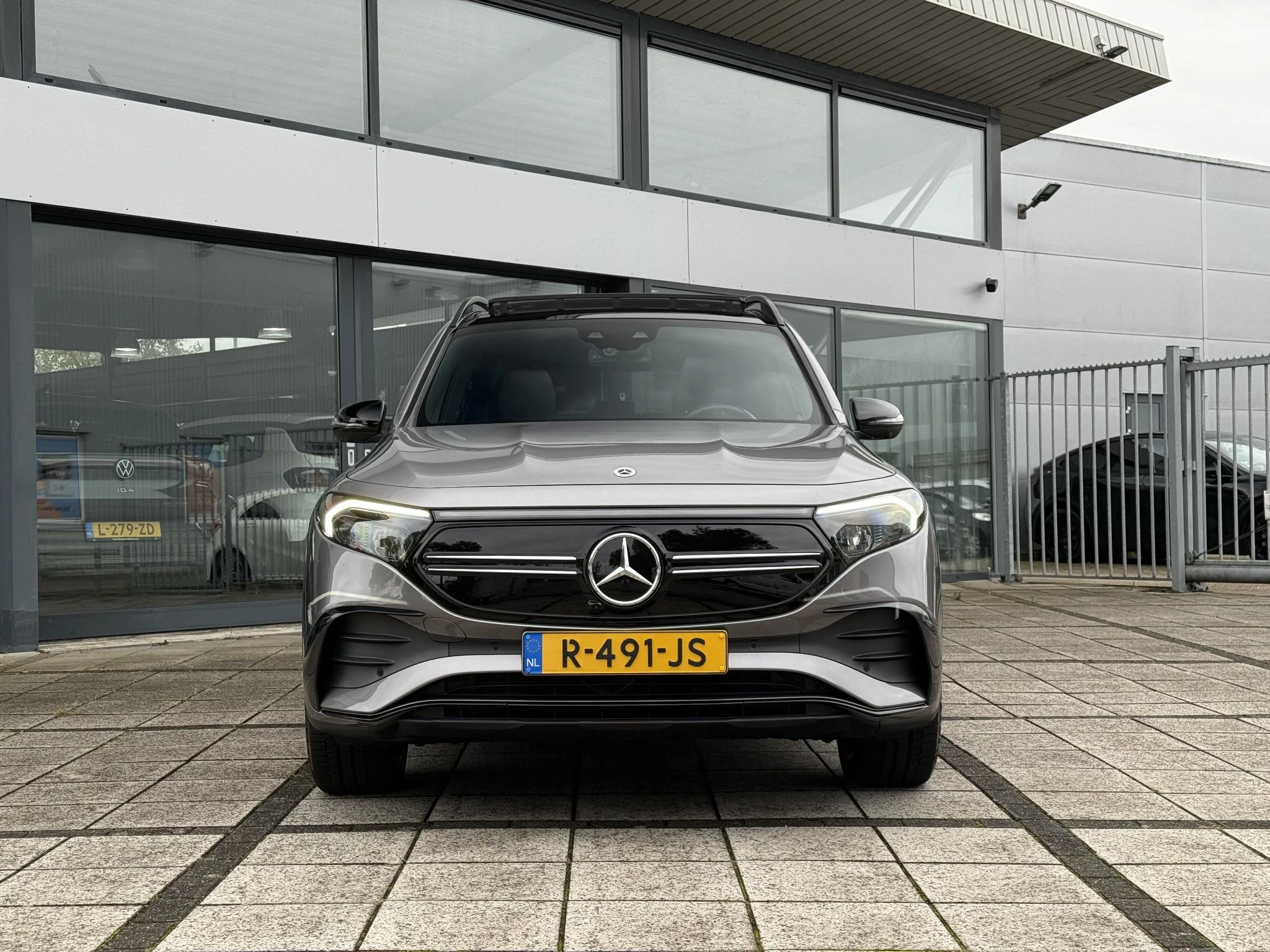 Hoofdafbeelding Mercedes-Benz EQB