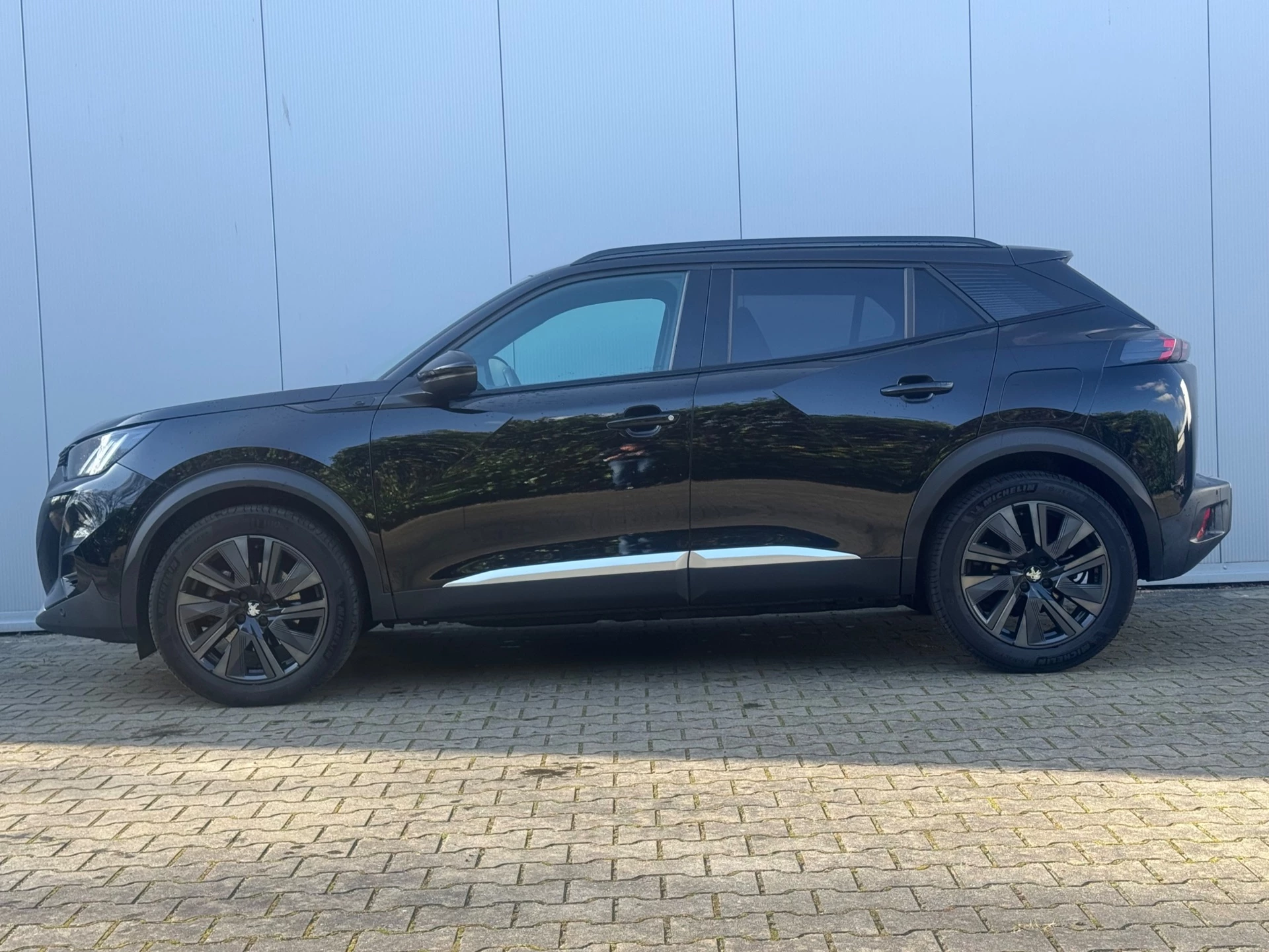 Hoofdafbeelding Peugeot e-2008