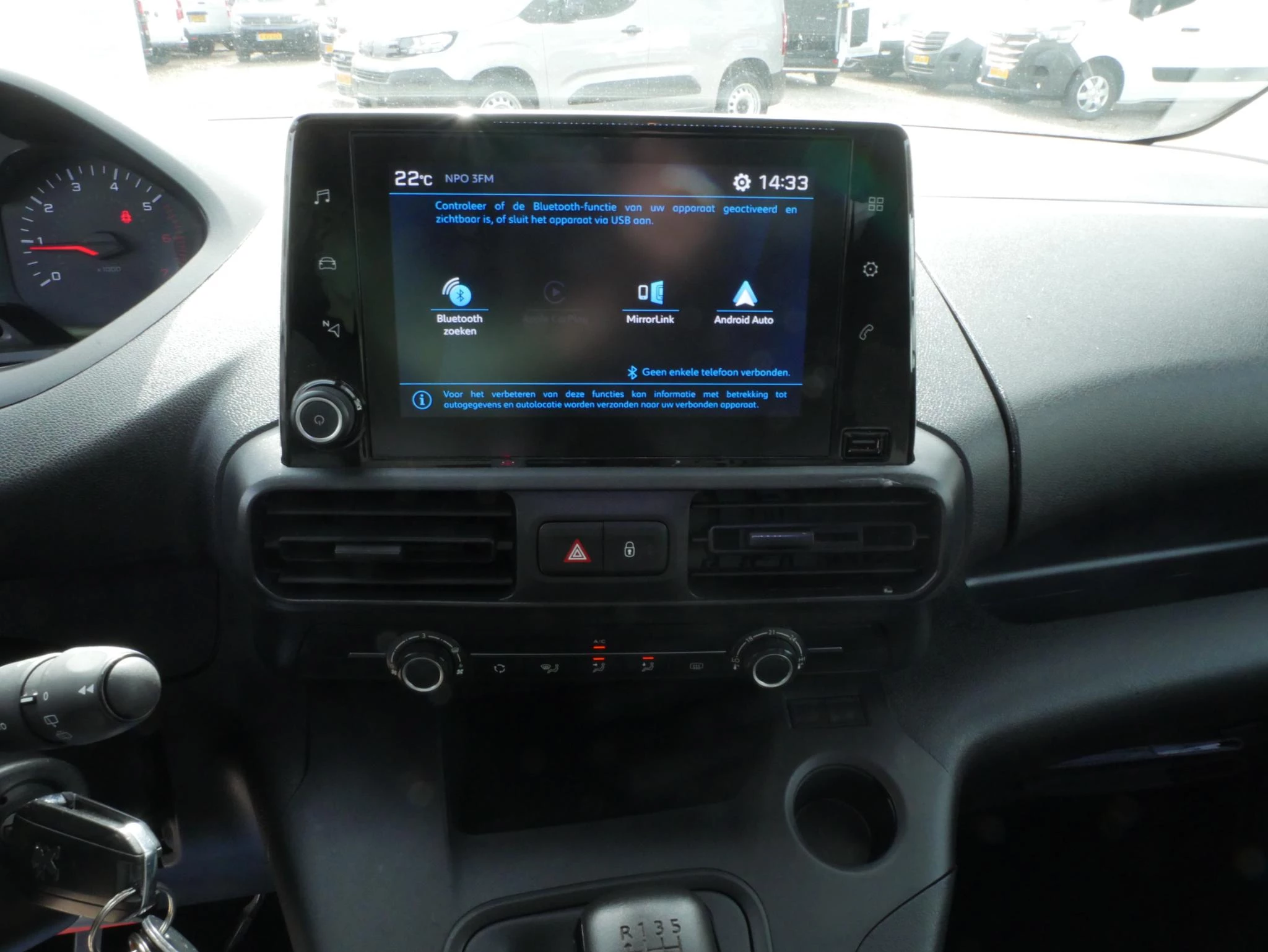 Hoofdafbeelding Peugeot Partner