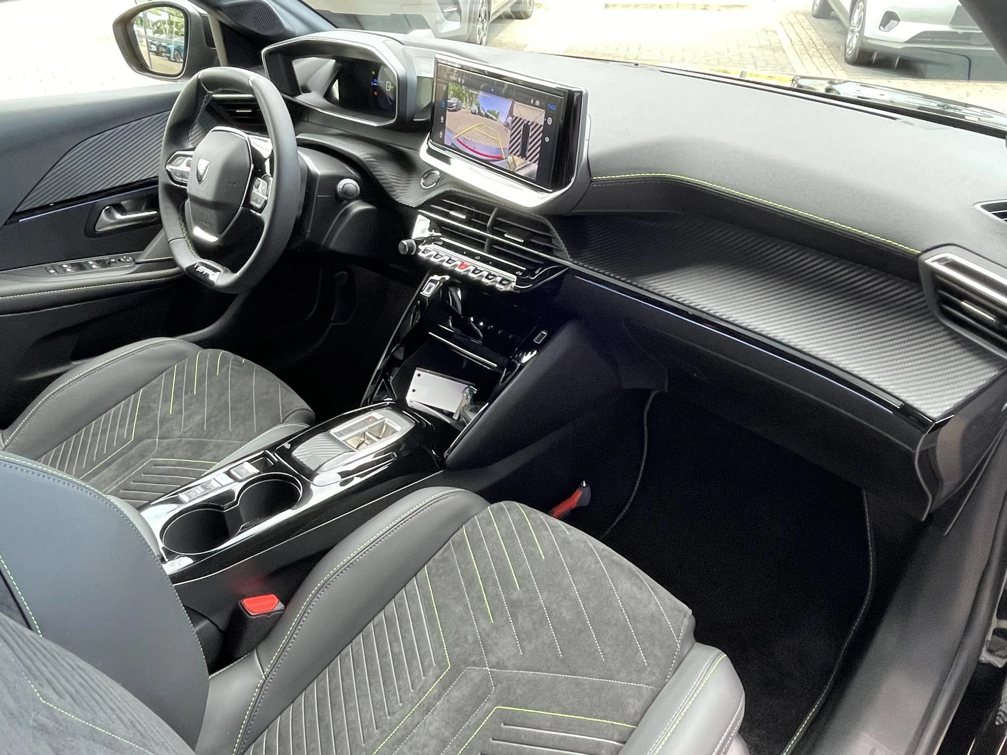 Hoofdafbeelding Peugeot e-208