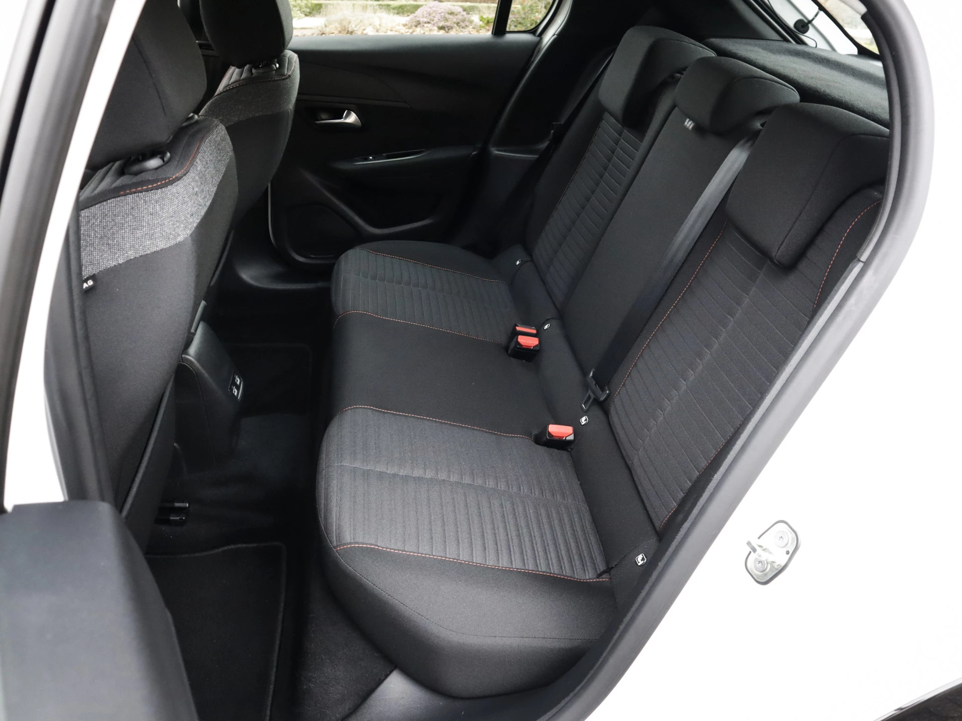 Hoofdafbeelding Peugeot e-208