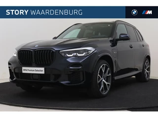 BMW X5 xDrive45e High Executive M Sport Automaat / Panoramadak / Trekhaak / Stoelventilatie / Adaptief onderstel / Comfort Access / Adaptieve LED / Stoelverwarming / Live Cockpit Professional