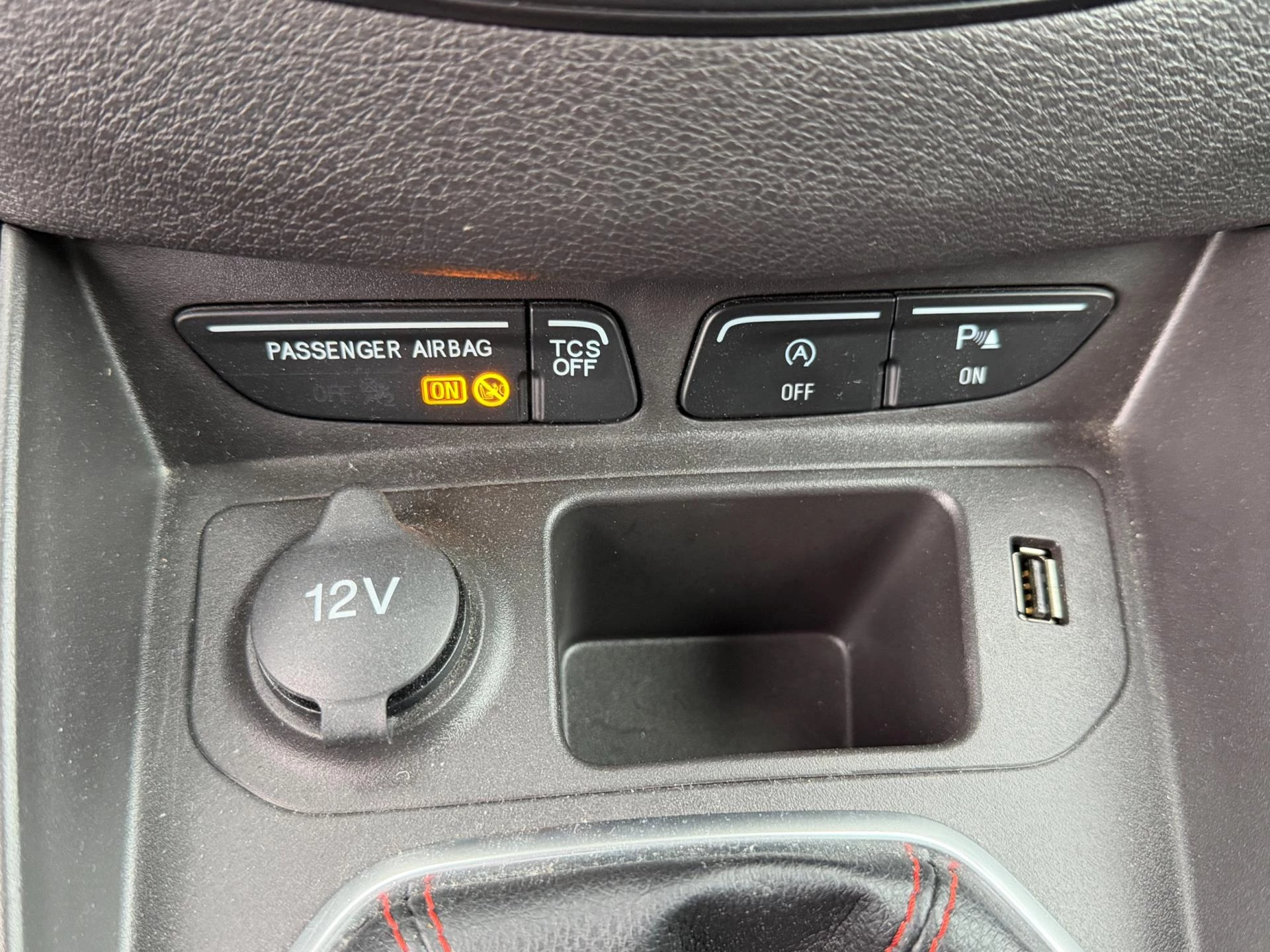 Hoofdafbeelding Ford Transit Courier