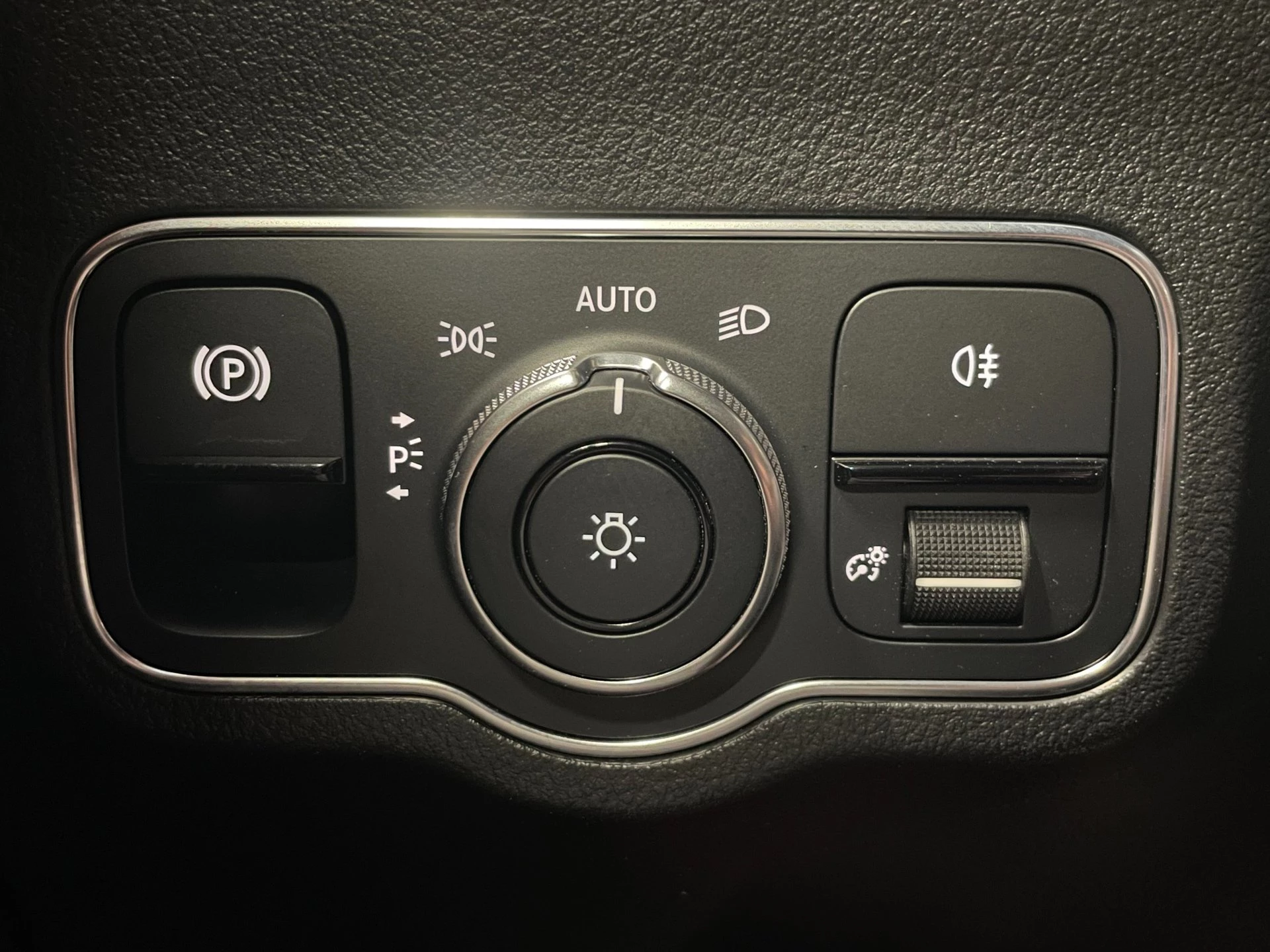 Hoofdafbeelding Mercedes-Benz EQA