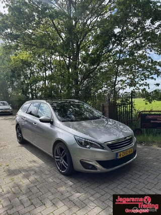 Peugeot 308 SW 1.2 PureTech Blue Lease Premium