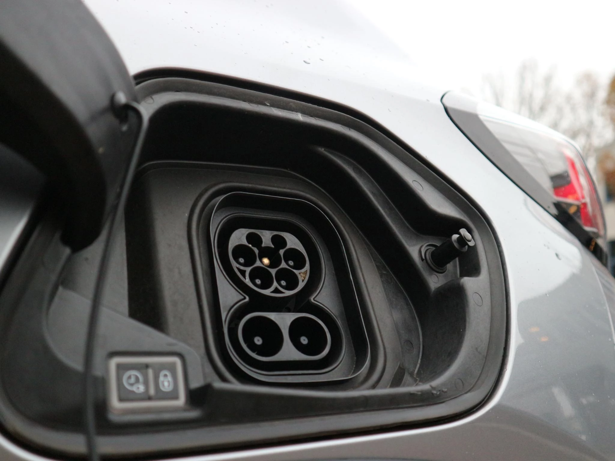 Hoofdafbeelding Peugeot e-208