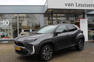 Toyota Yaris Cross 1.5 Hybrid 115 FIRST EDITION KEYLESS LED DAB STUUR-RUITENWISSER & STOELVERW. 17"LM-VELGEN AD-CRUISE