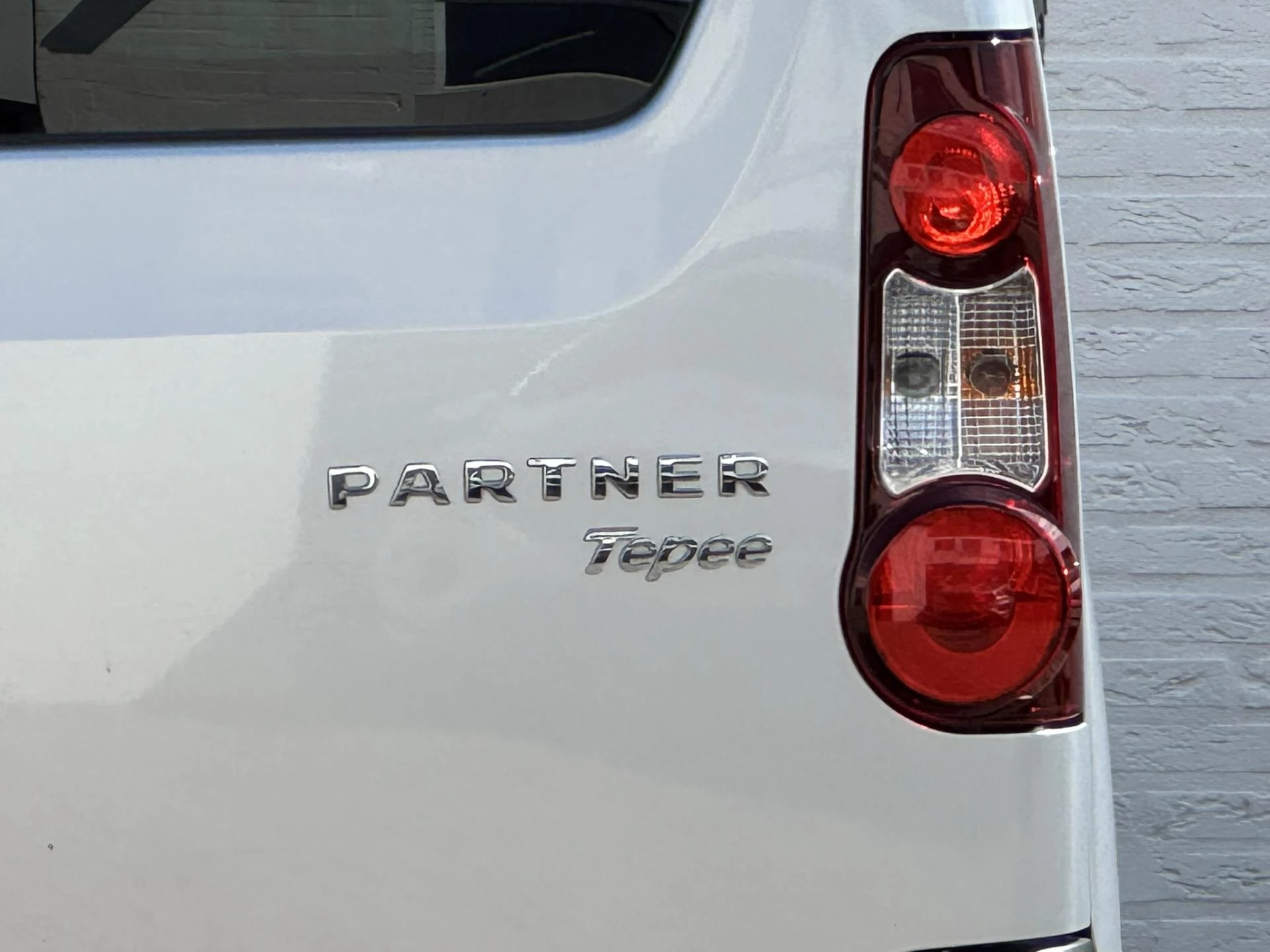 Hoofdafbeelding Peugeot Partner