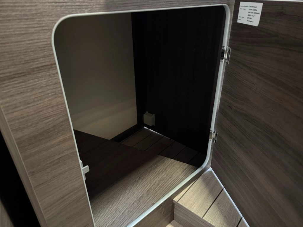 Hoofdafbeelding McLouis Carat 473