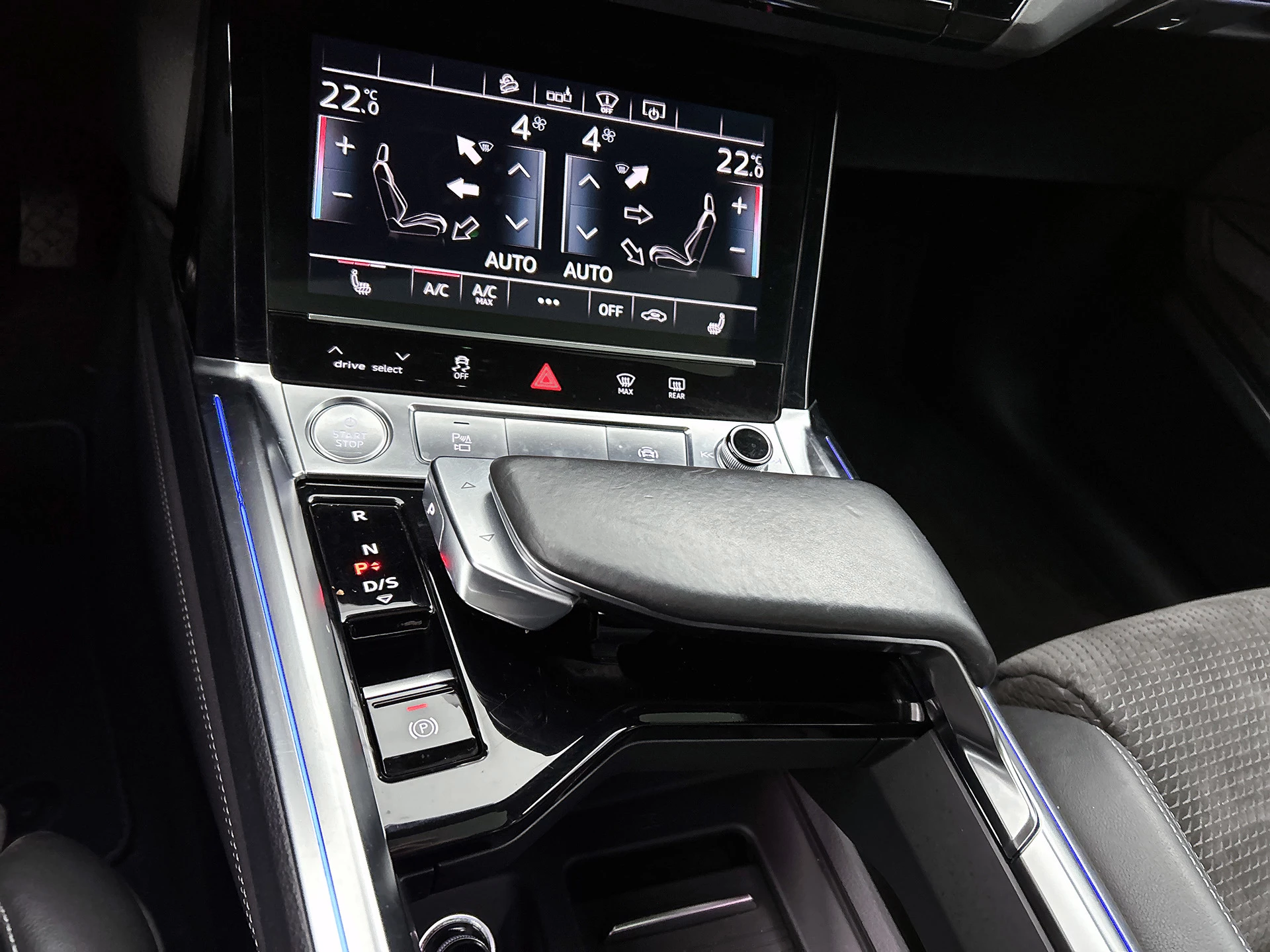 Hoofdafbeelding Audi e-tron