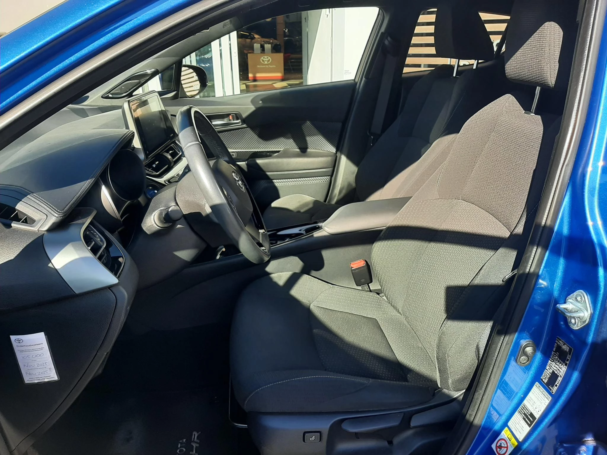 Hoofdafbeelding Toyota C-HR