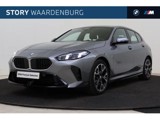 BMW 1 Serie 120 M Sport Automaat / Sportstoelen / M Adaptief onderstel / Comfort Access / Achteruitrijcamera / Harman-Kardon / Adaptieve LED