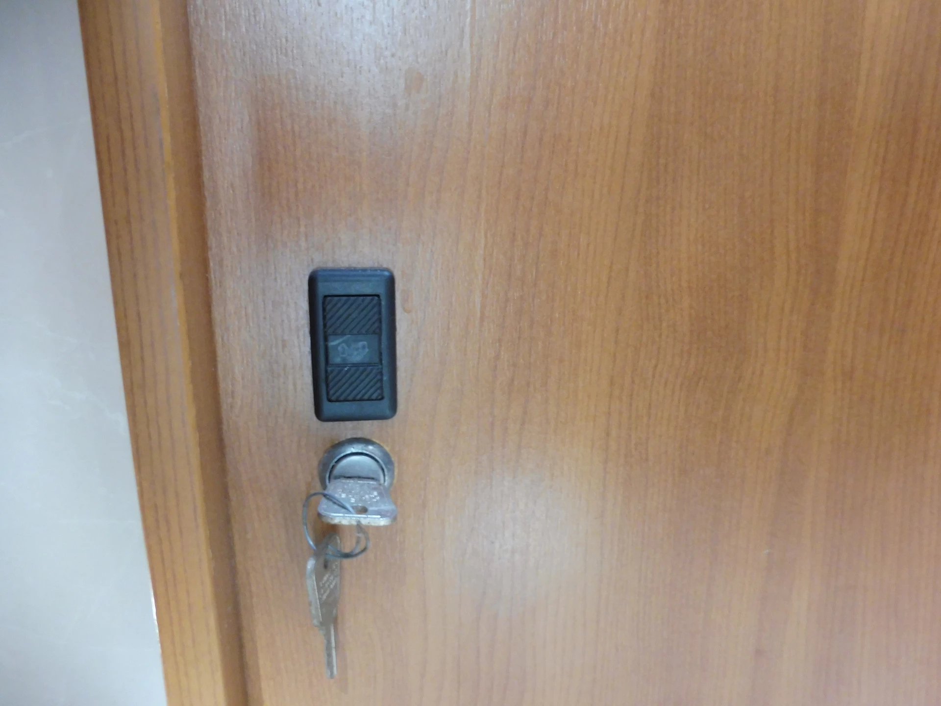 Hoofdafbeelding Challenger Mageo