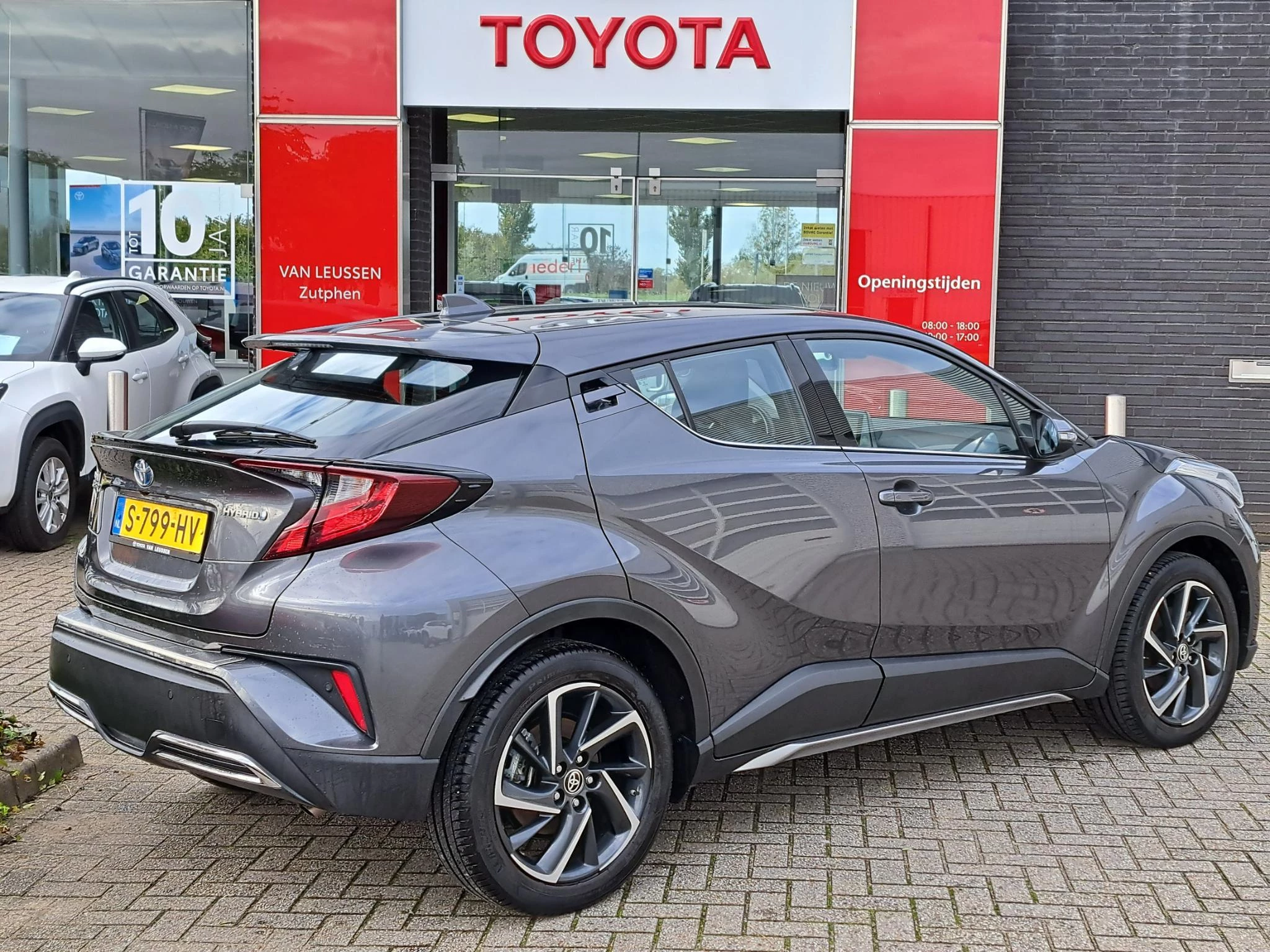Hoofdafbeelding Toyota C-HR