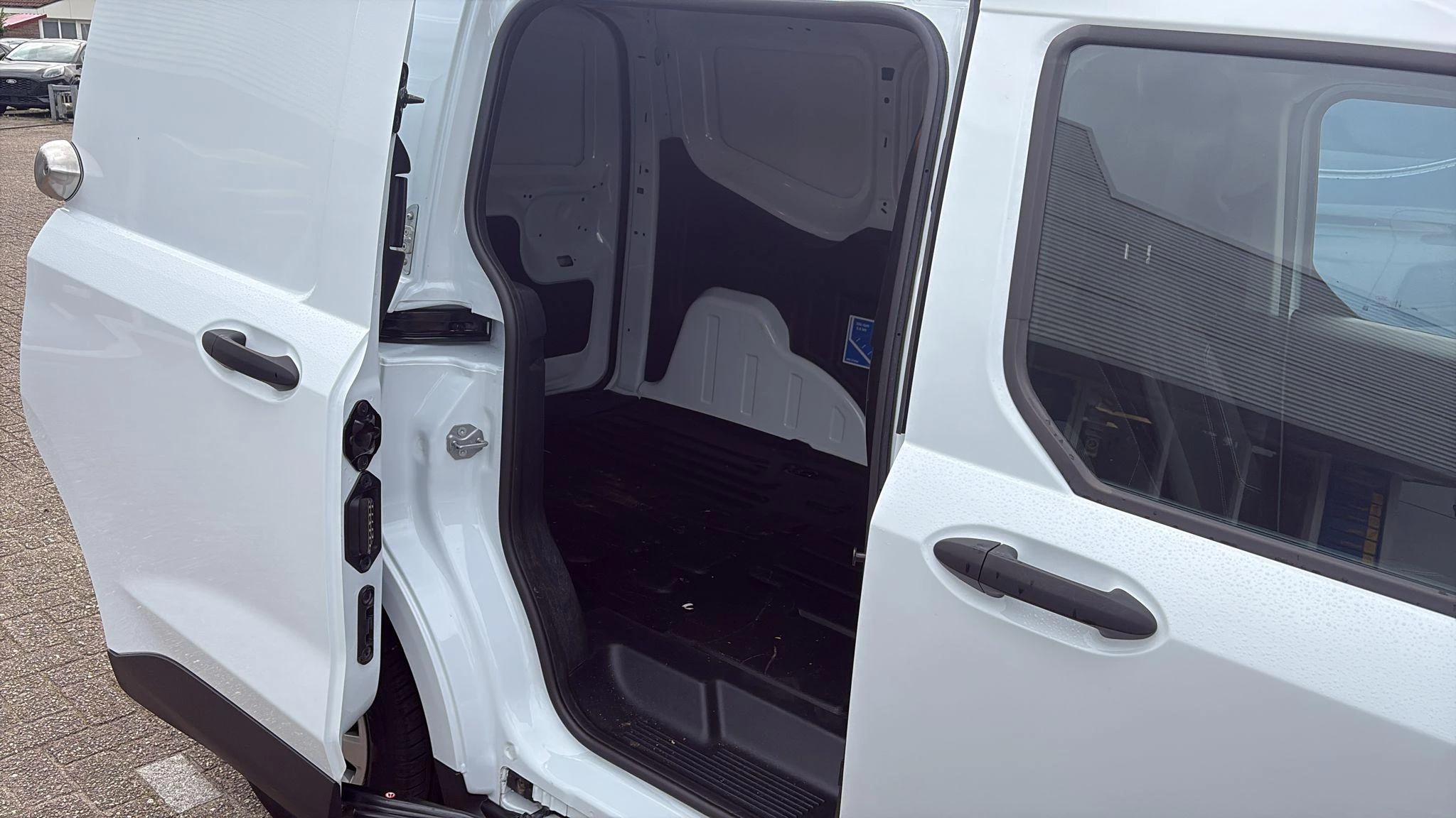 Hoofdafbeelding Ford Transit Courier
