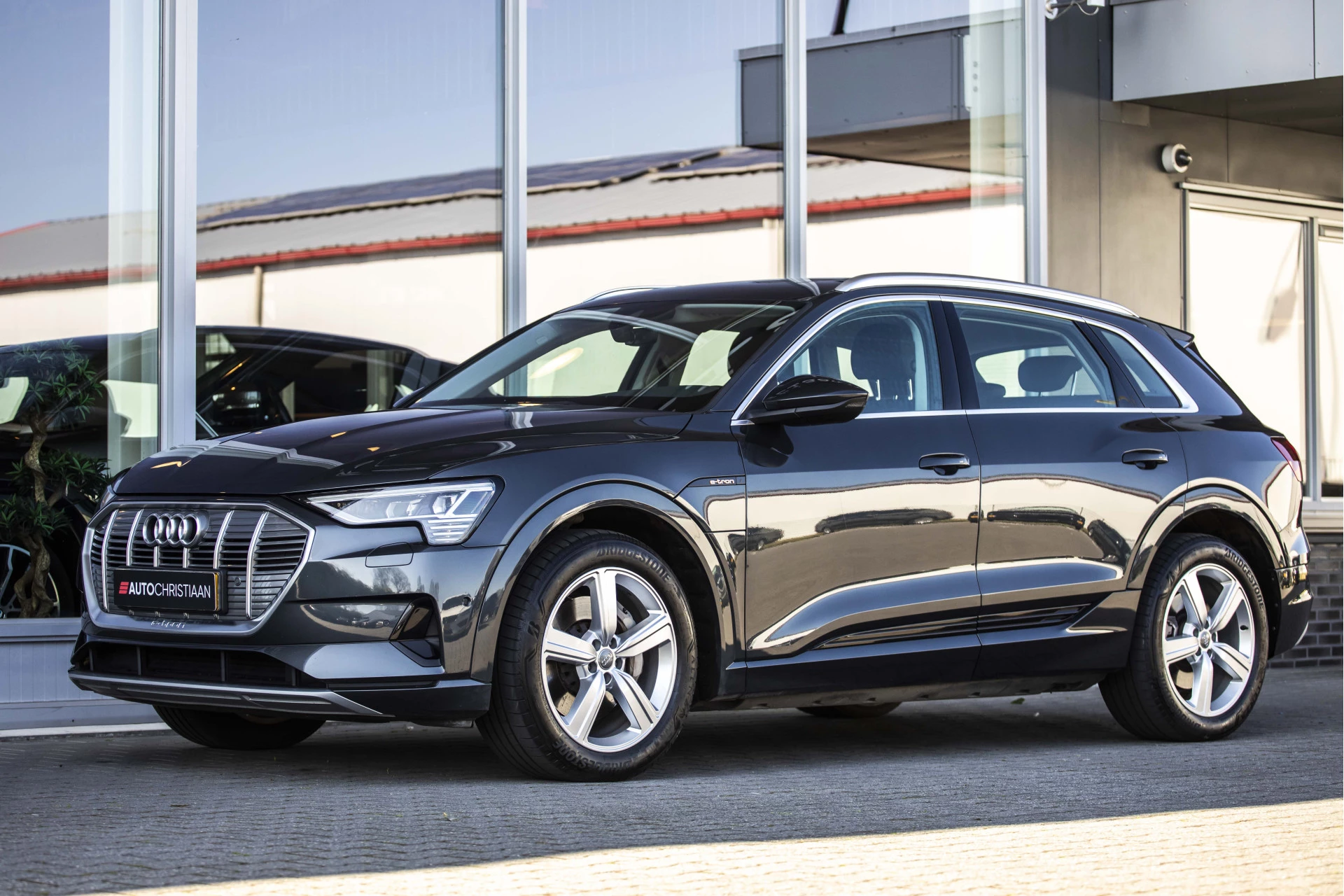 Hoofdafbeelding Audi e-tron