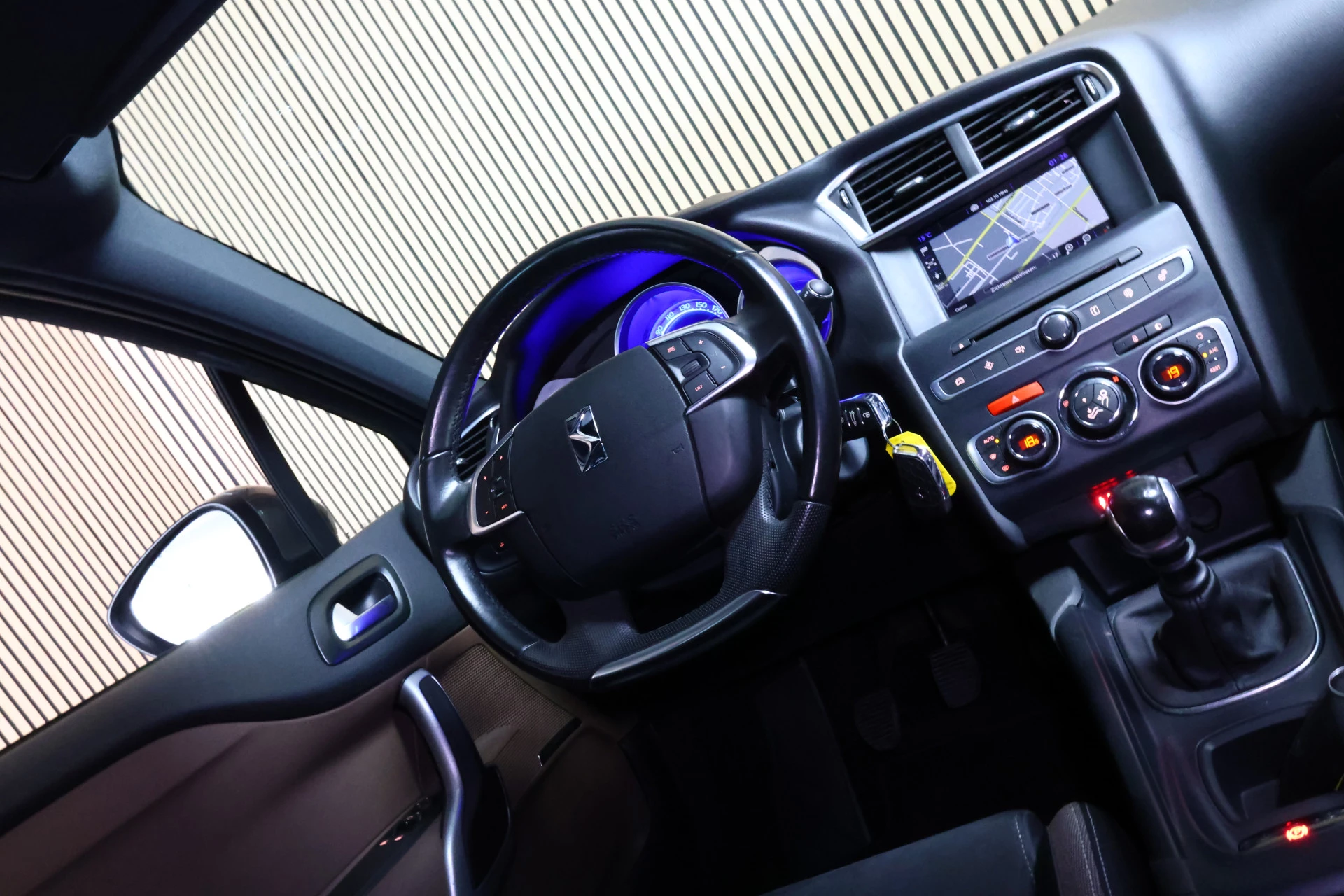 Hoofdafbeelding DS DS 4