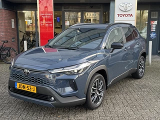 Toyota Corolla Cross Hybrid 140 DYNAMIC NIEUW MODEL! STOEL/STUURVERW BLIND SPOT 18'' LM-VELGEN EL-ACHTERKLEP KEYLESS NAVI PARK-SENSOREN CAMERA CLIMA APPLE/ANDROID