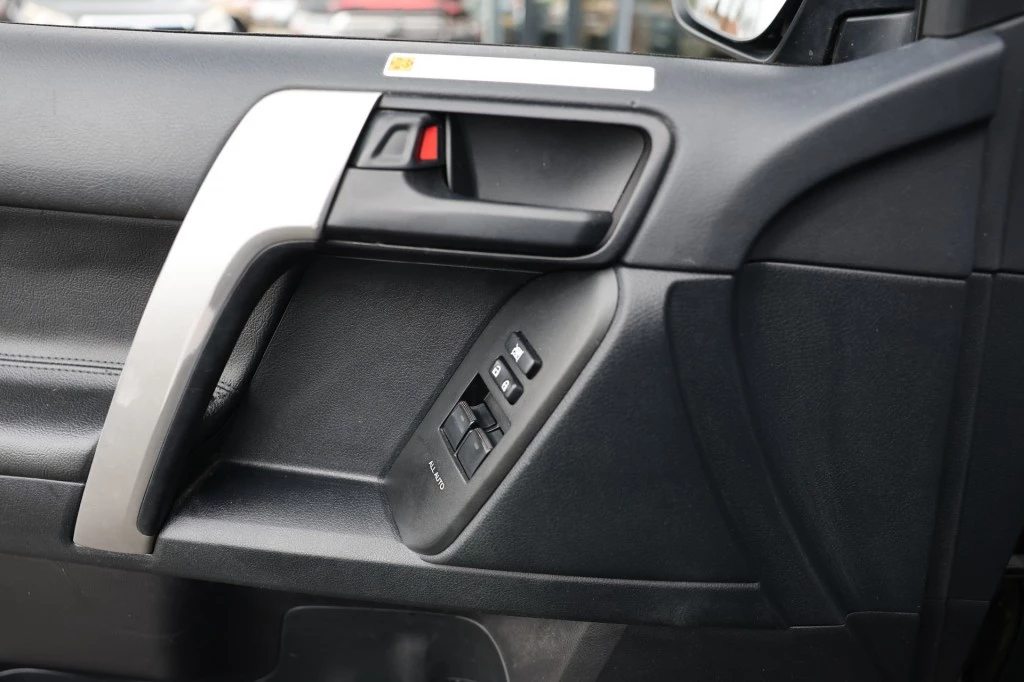 Hoofdafbeelding Toyota Land Cruiser