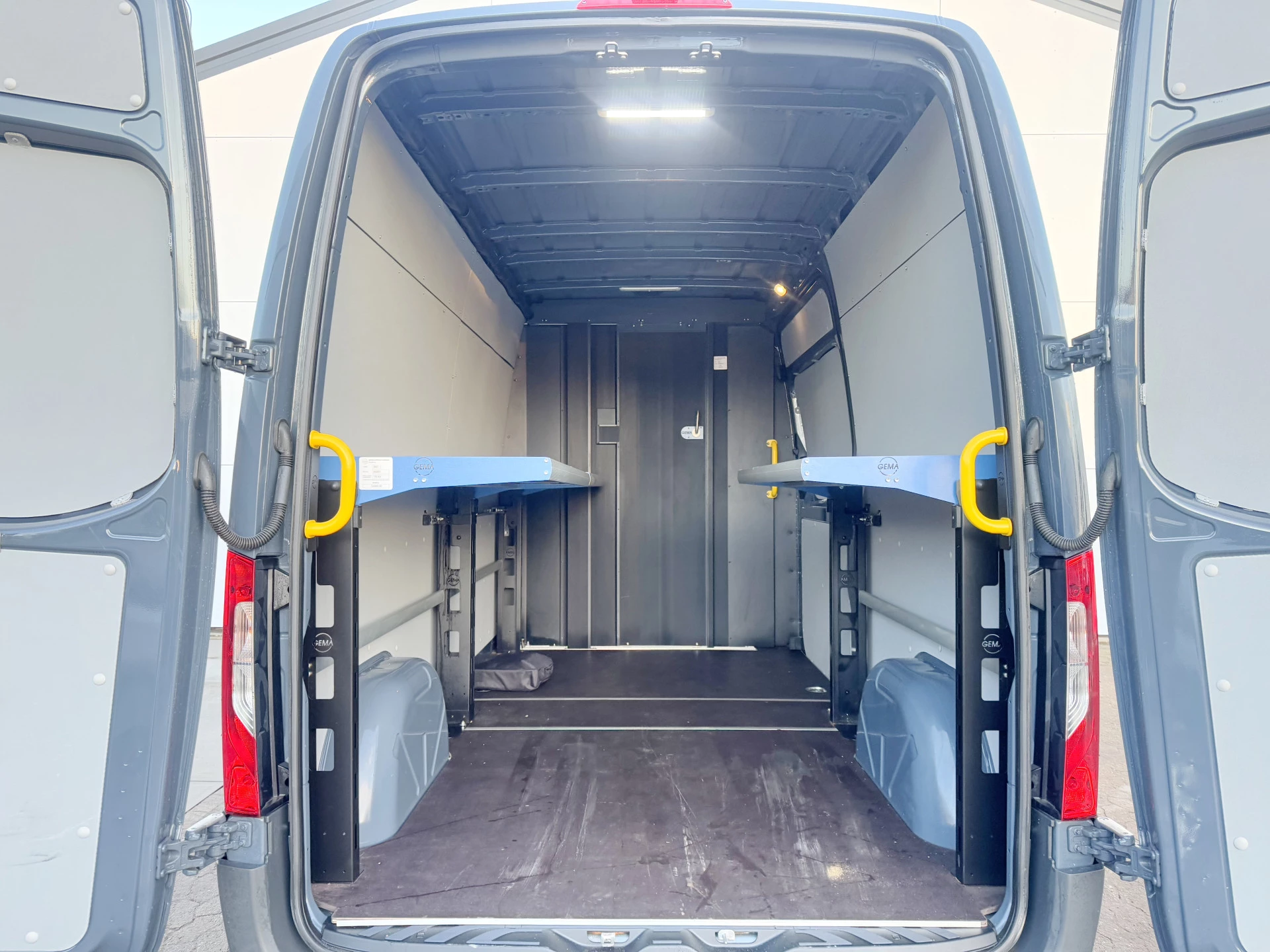 Hoofdafbeelding Mercedes-Benz eSprinter