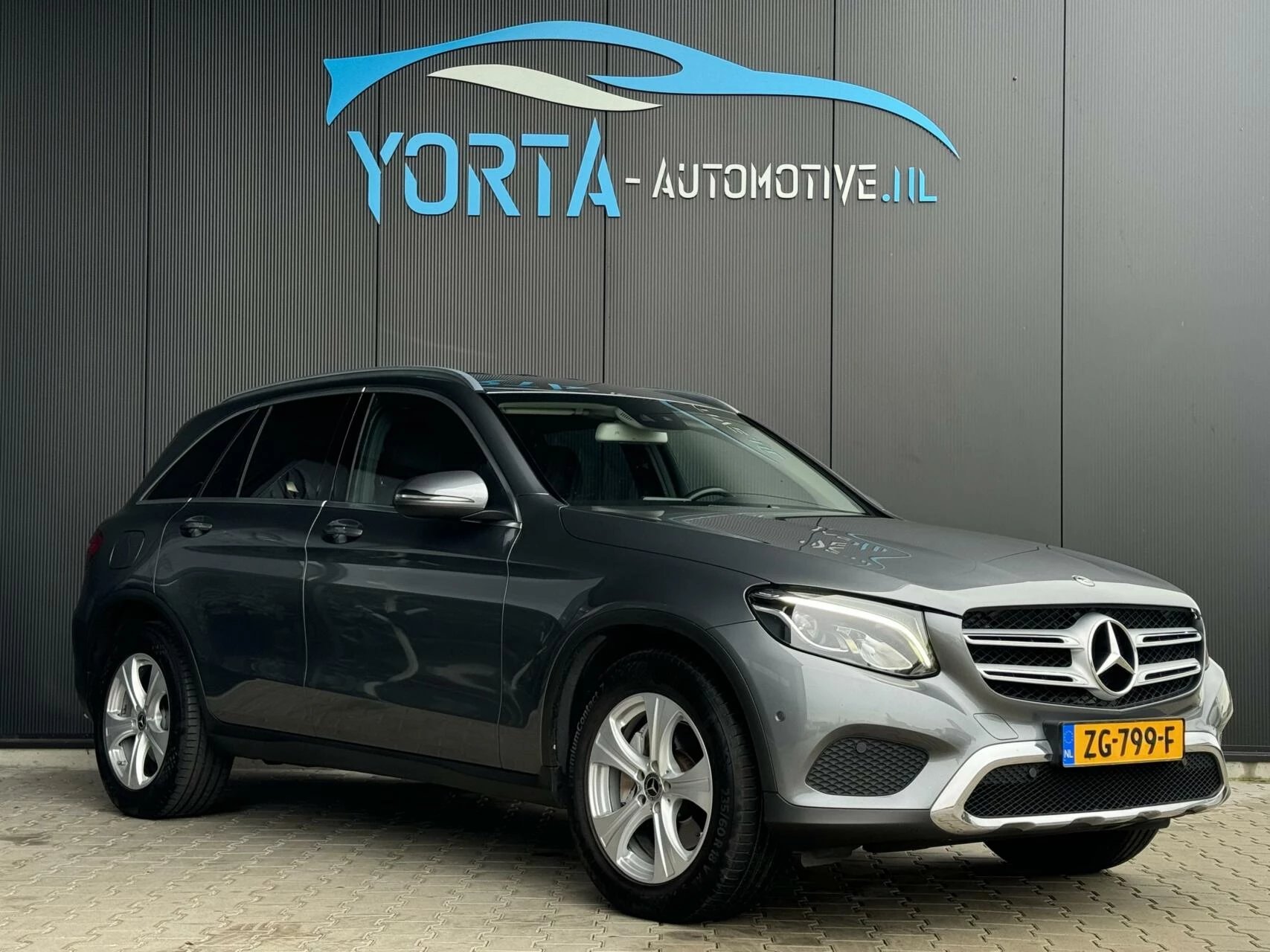 Hoofdafbeelding Mercedes-Benz GLC