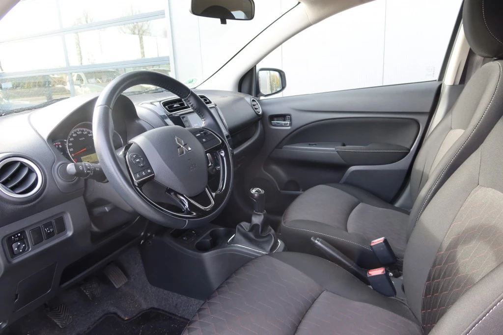 Hoofdafbeelding Mitsubishi Space Star