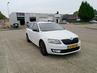 Škoda Octavia 1.2 TSI GRT AMB BNS