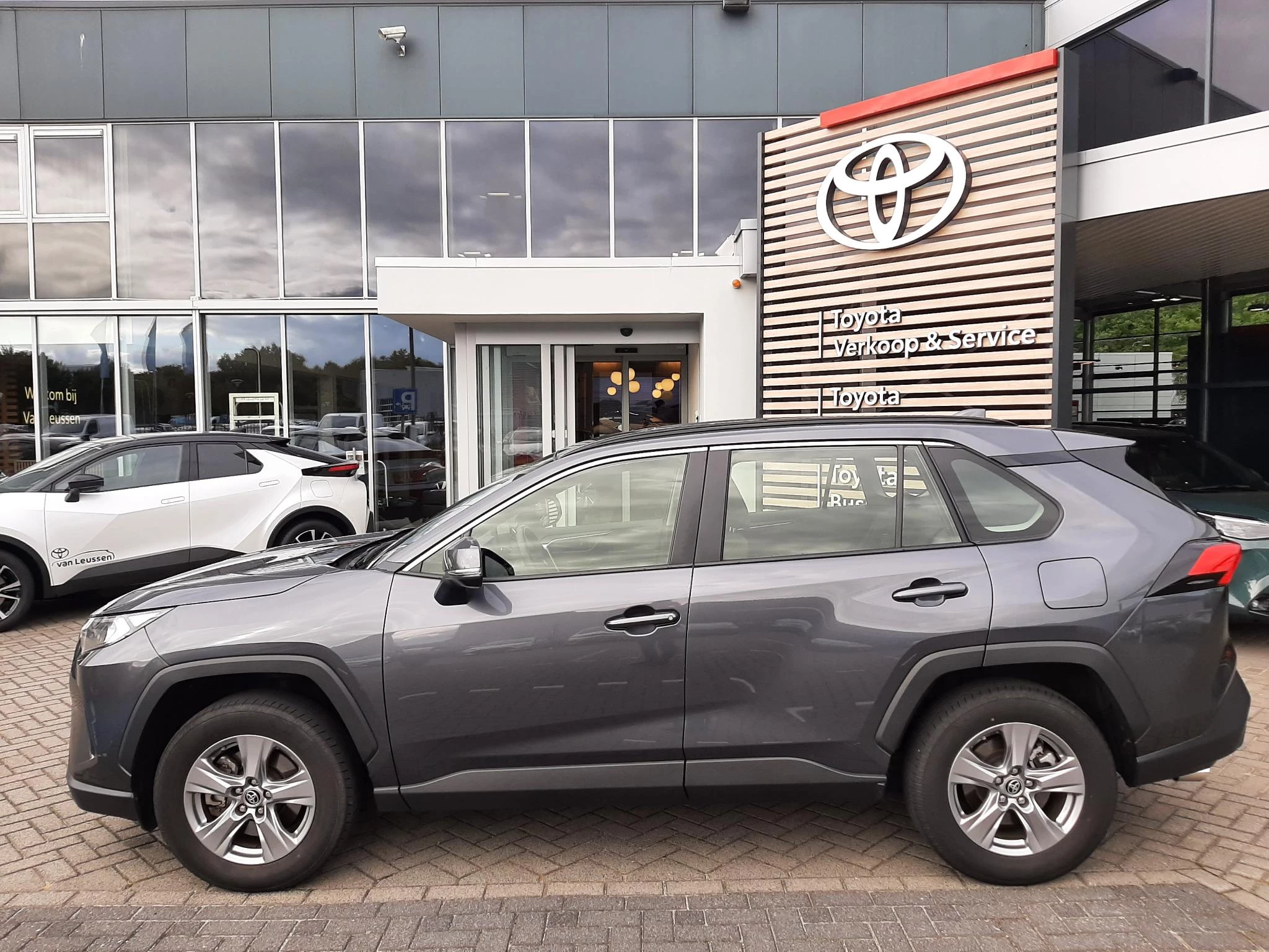 Hoofdafbeelding Toyota RAV4