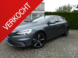 Volvo V40 1.5 T3 Polar+ Sport Climate Control - Panorama dak - Achteruitrij Camera - Stoelverwarming - Origineel NL - Keurig onderhouden - NAP - Orig.NL + Dealer onderhouden