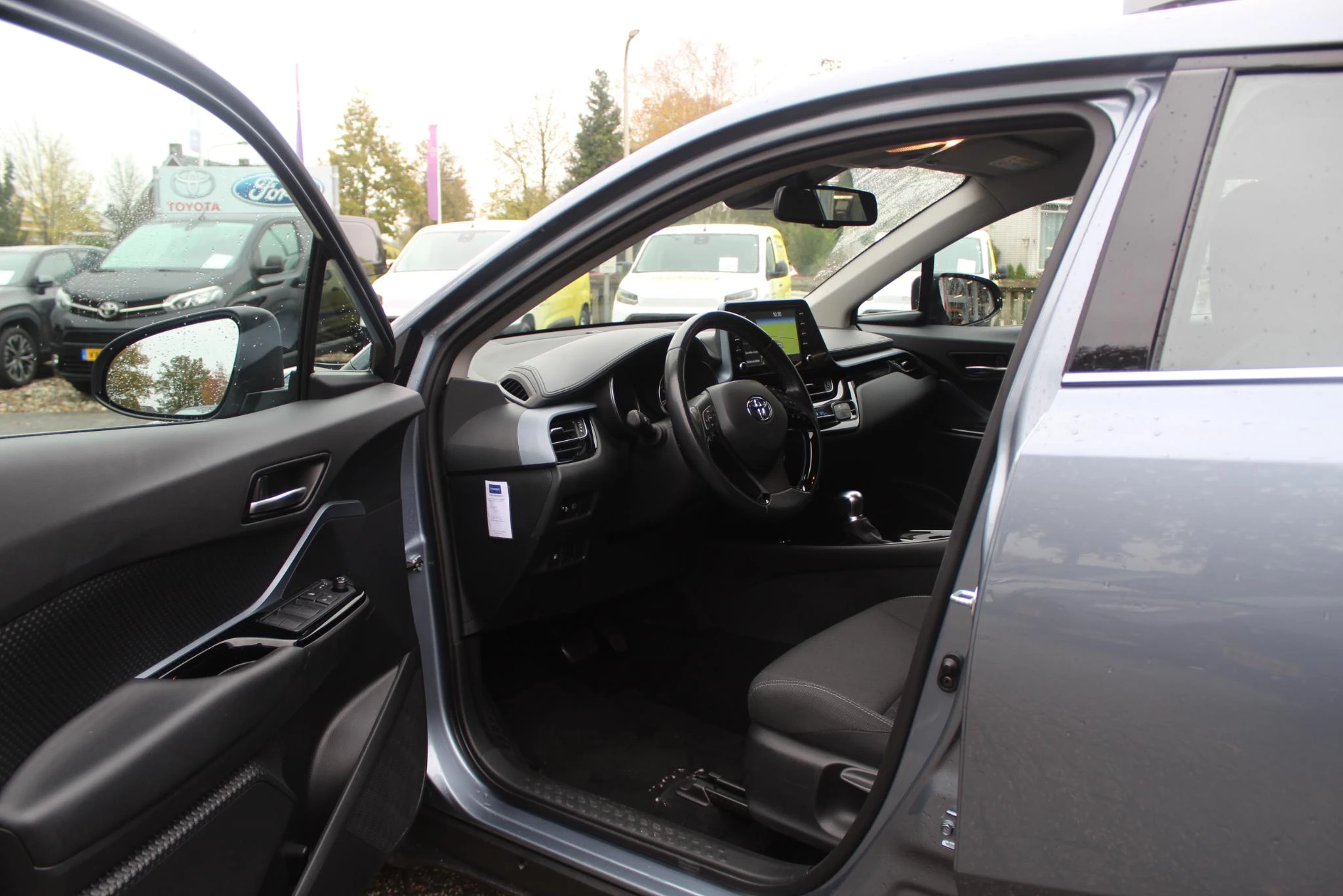 Hoofdafbeelding Toyota C-HR