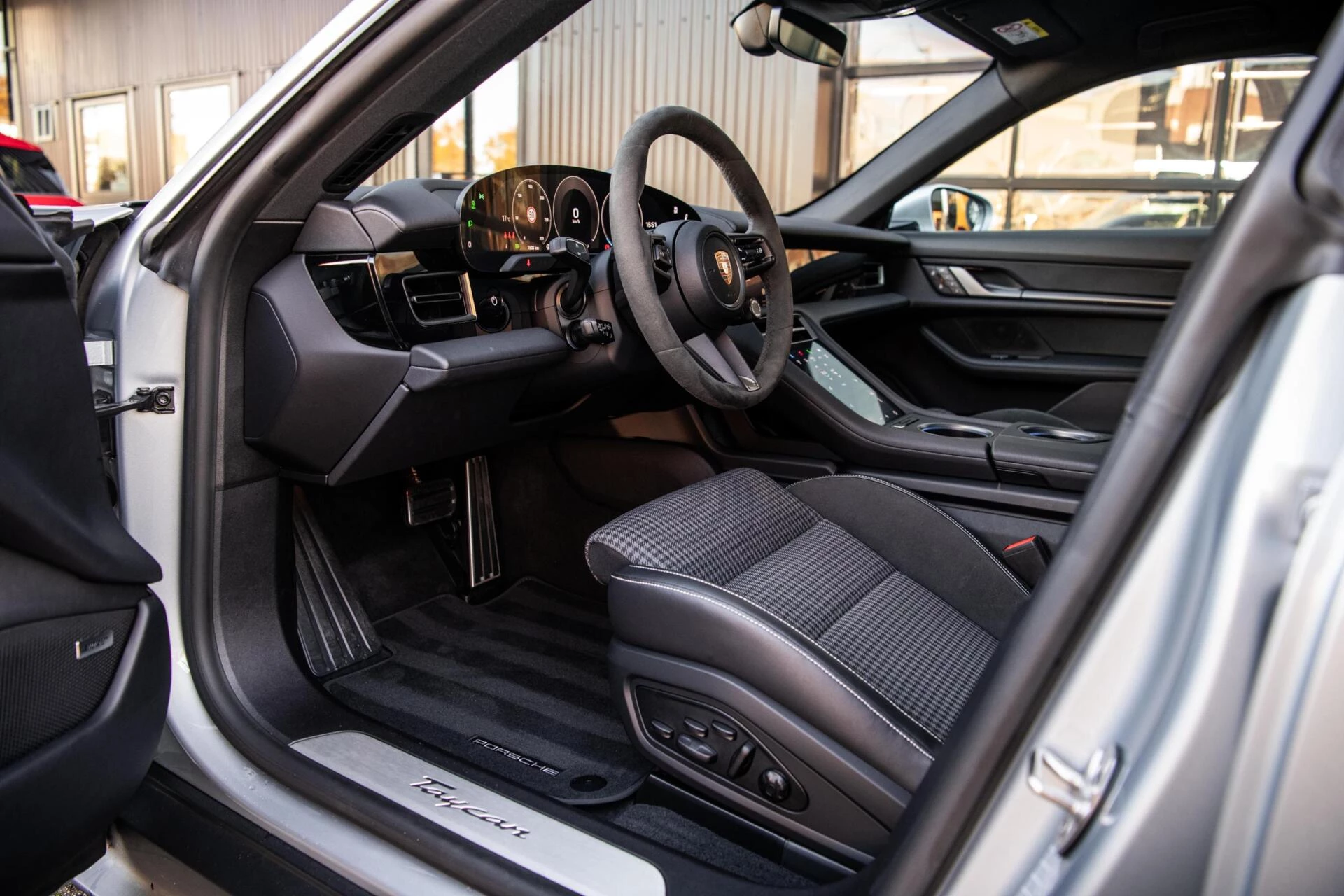 Hoofdafbeelding Porsche Taycan