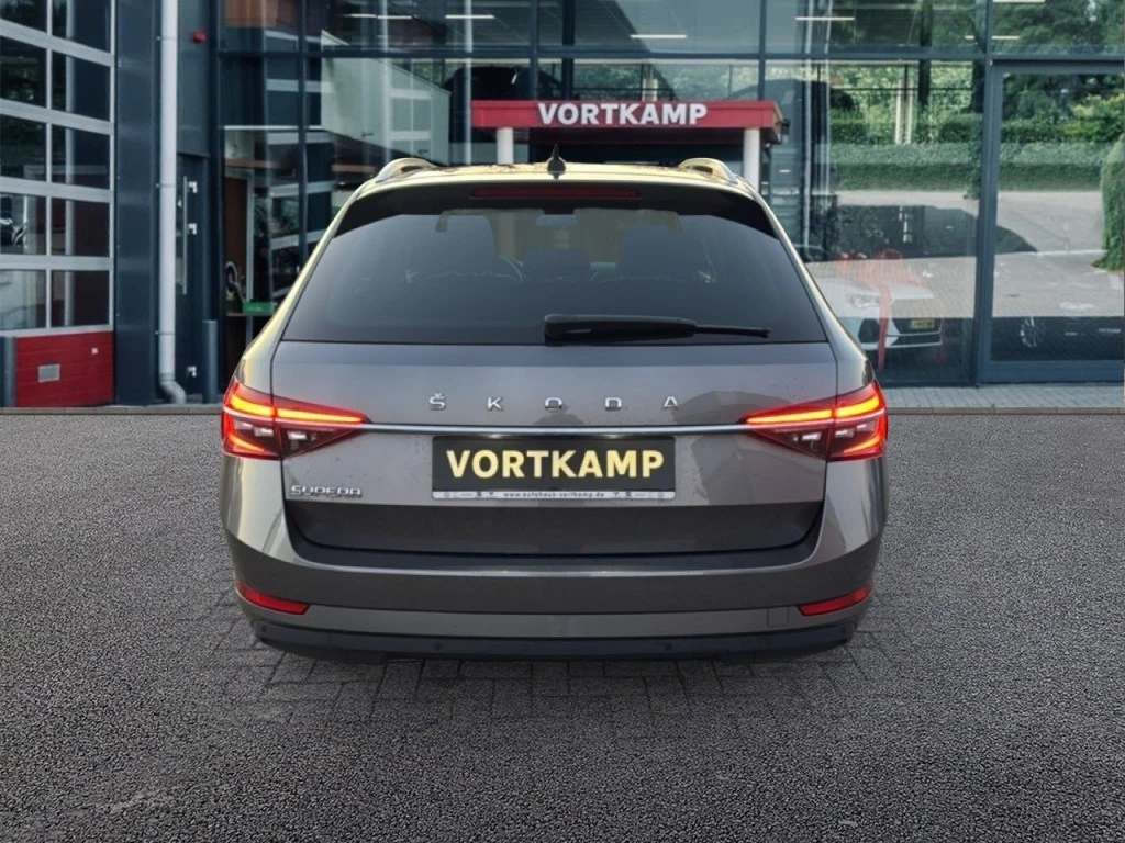 Hoofdafbeelding Škoda Superb