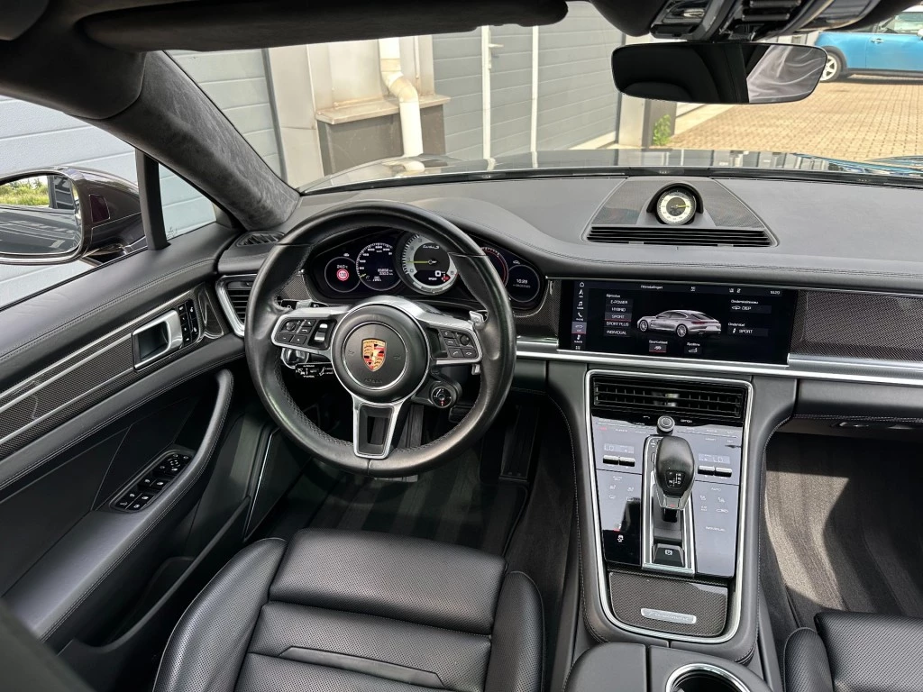 Hoofdafbeelding Porsche Panamera