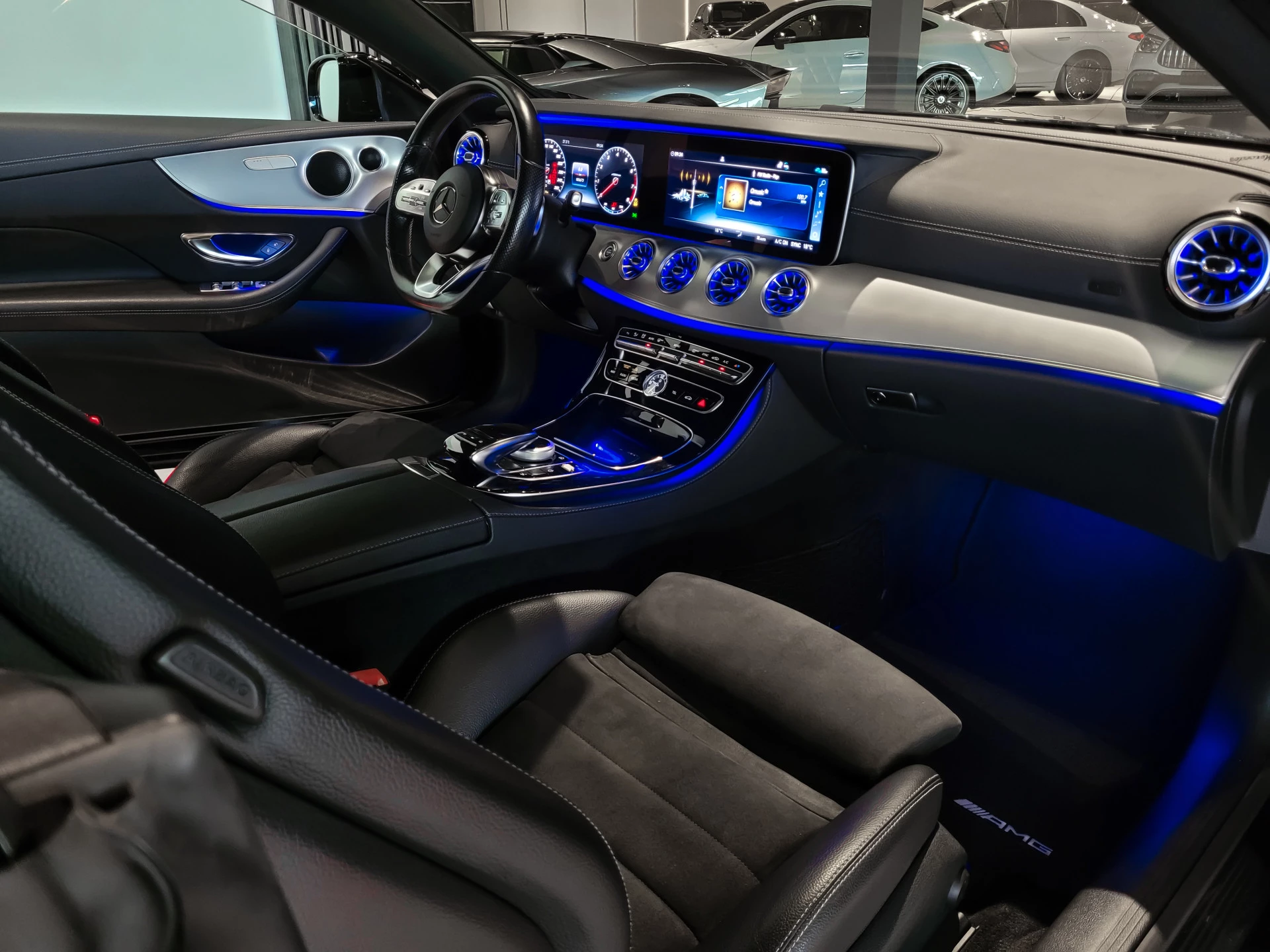 Hoofdafbeelding Mercedes-Benz E-Klasse