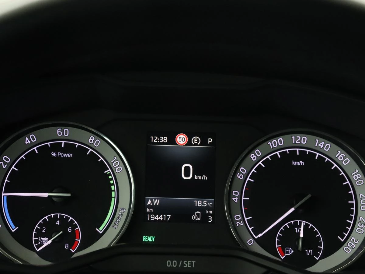 Hoofdafbeelding Škoda Superb