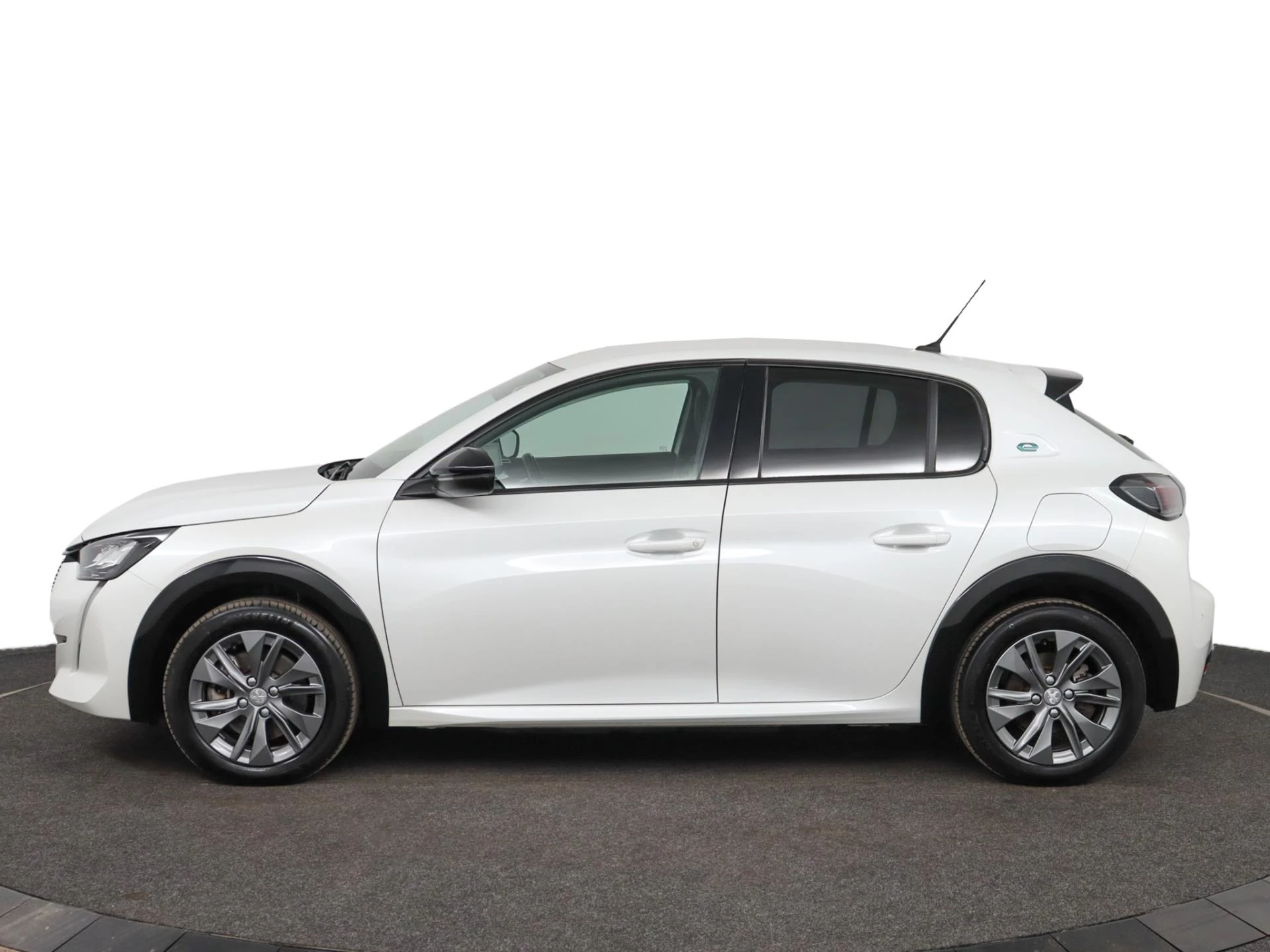 Hoofdafbeelding Peugeot e-208