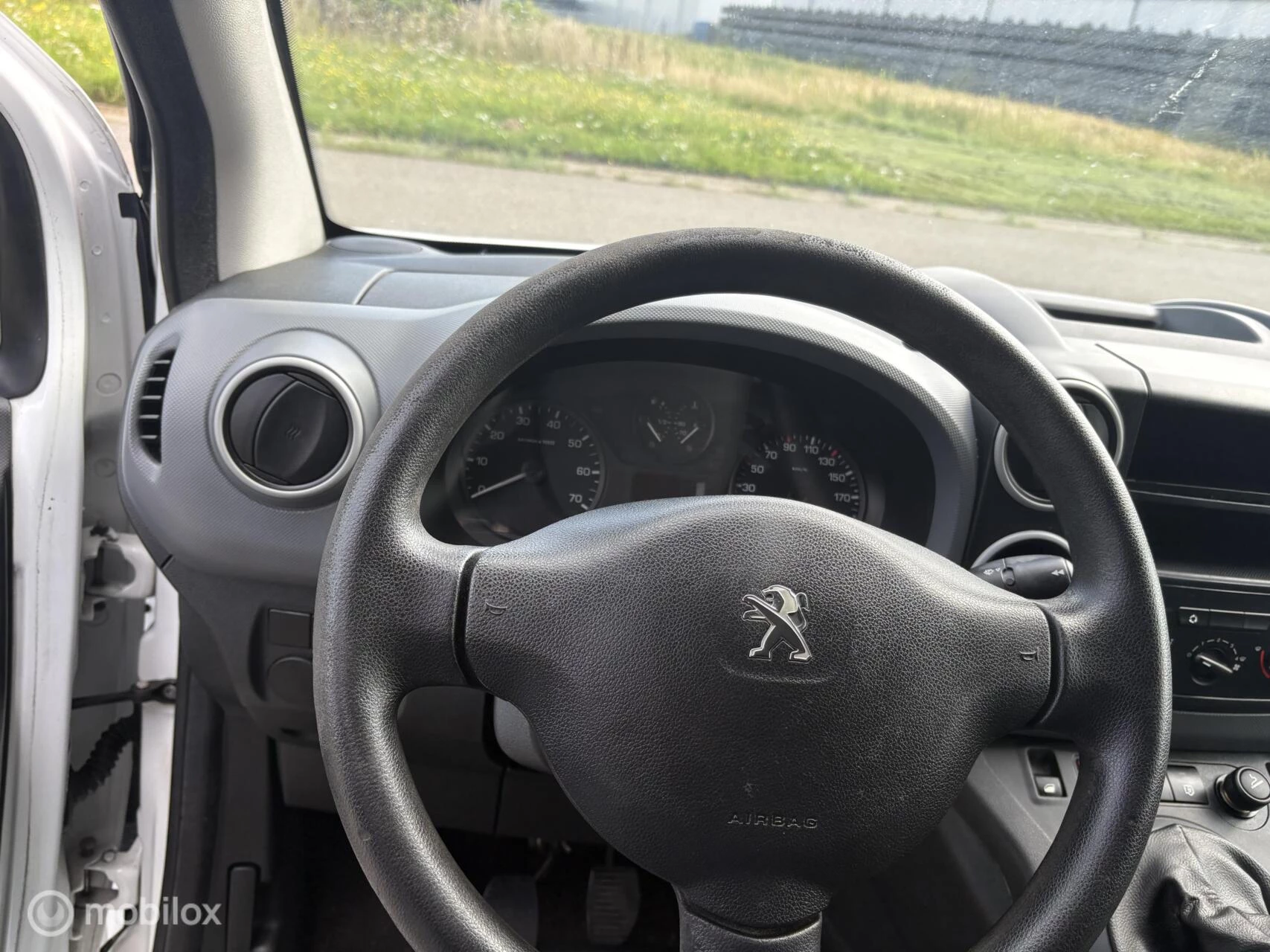 Hoofdafbeelding Peugeot Partner