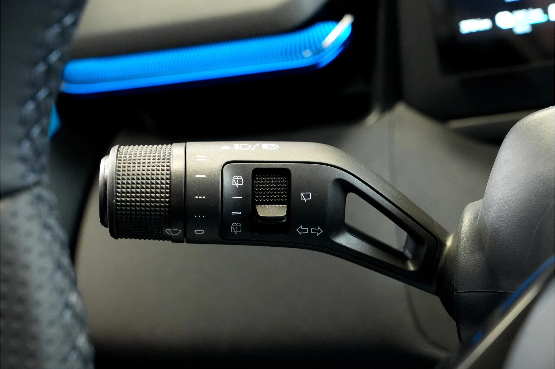 Hoofdafbeelding Lynk & Co 08