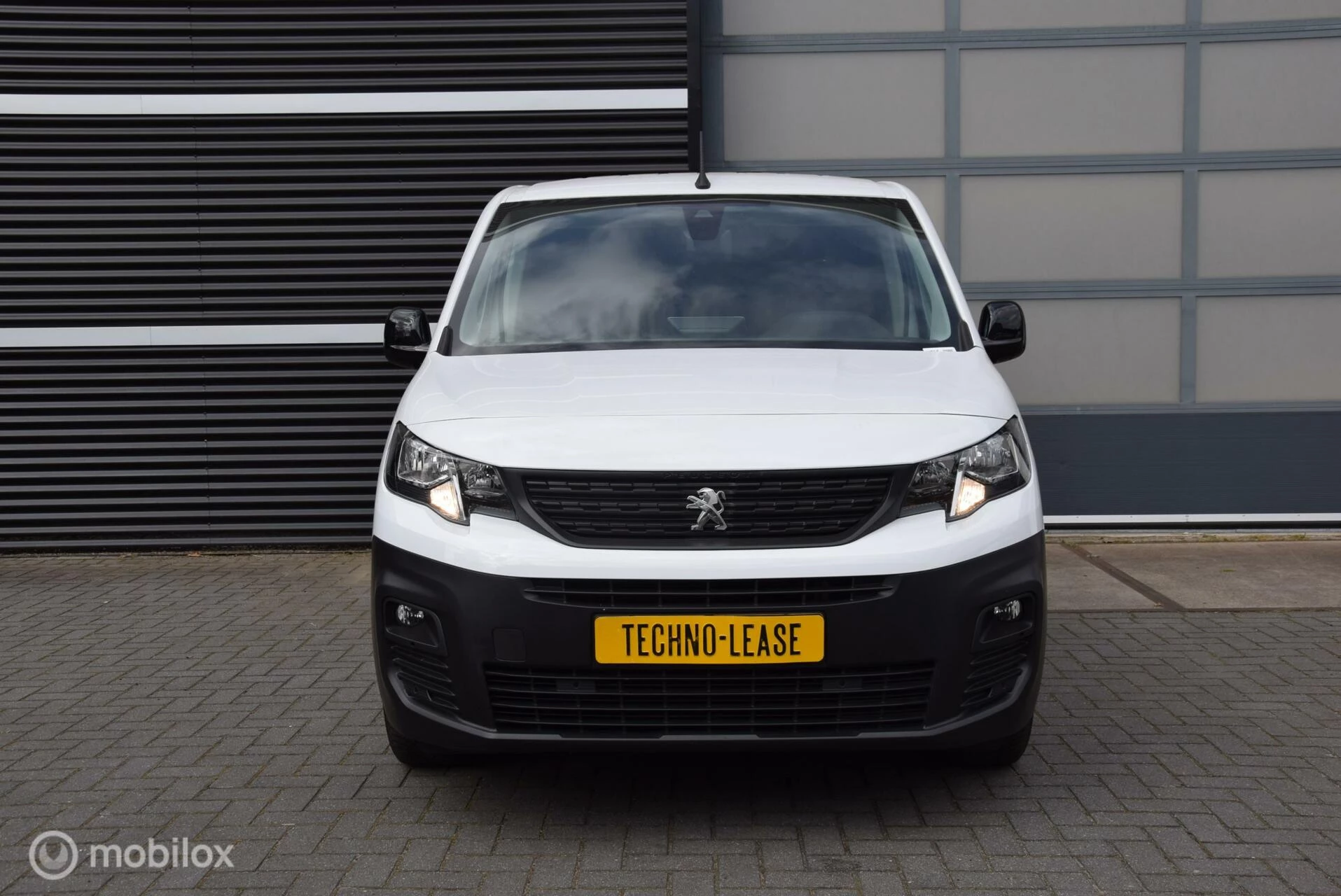 Hoofdafbeelding Peugeot Partner