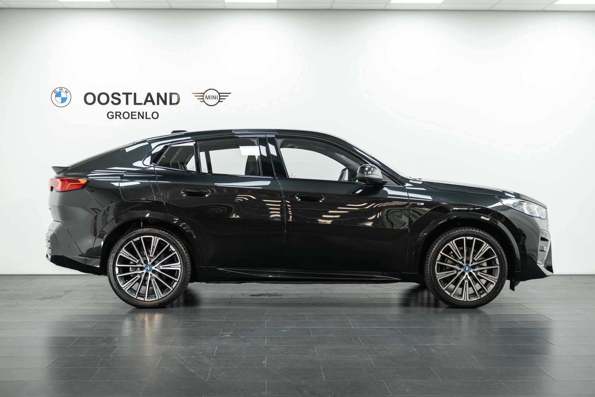 Hoofdafbeelding BMW iX2