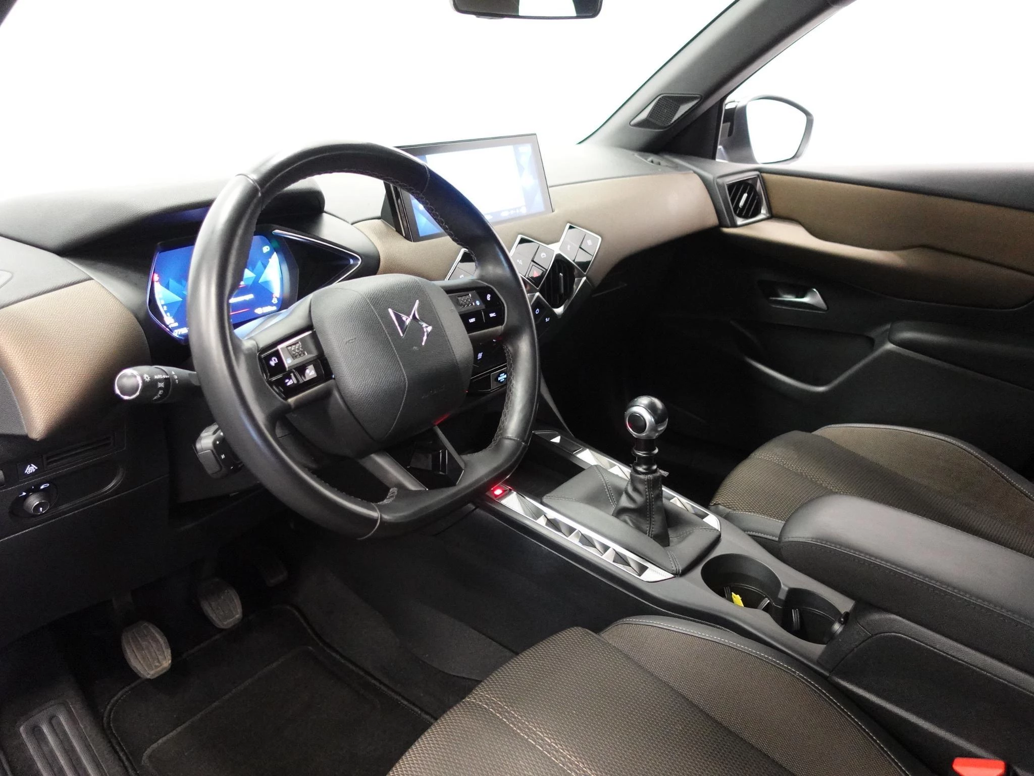 Hoofdafbeelding DS DS 3