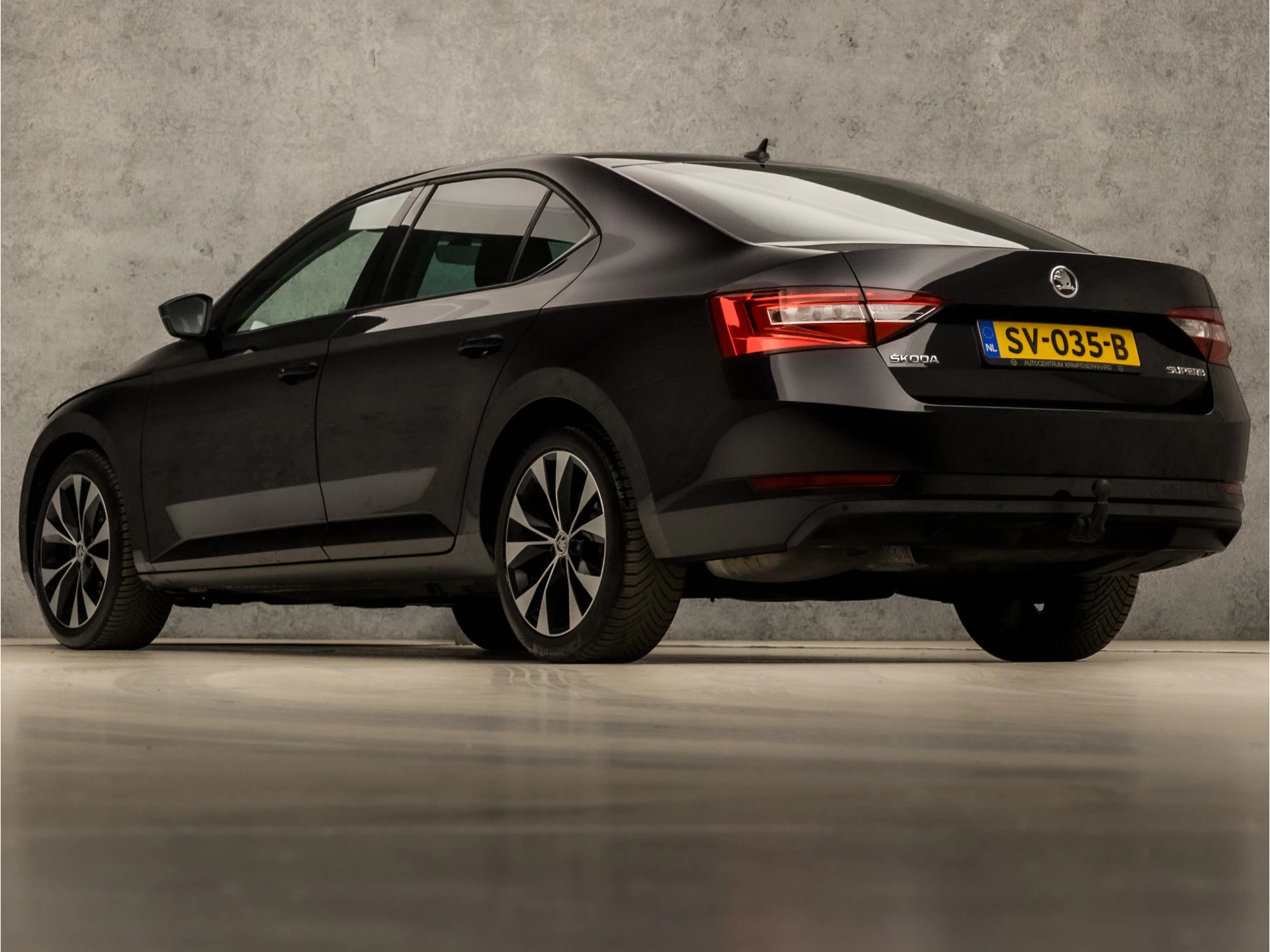 Hoofdafbeelding Škoda Superb