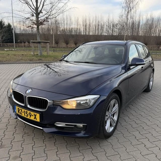 BMW 3-serie Touring 330d High Executive 2014  Automaat