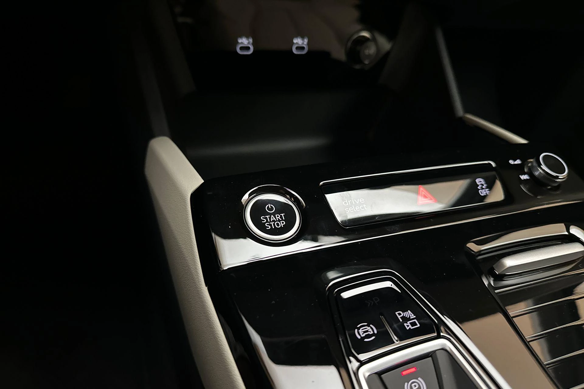 Hoofdafbeelding Audi Q6 e-tron