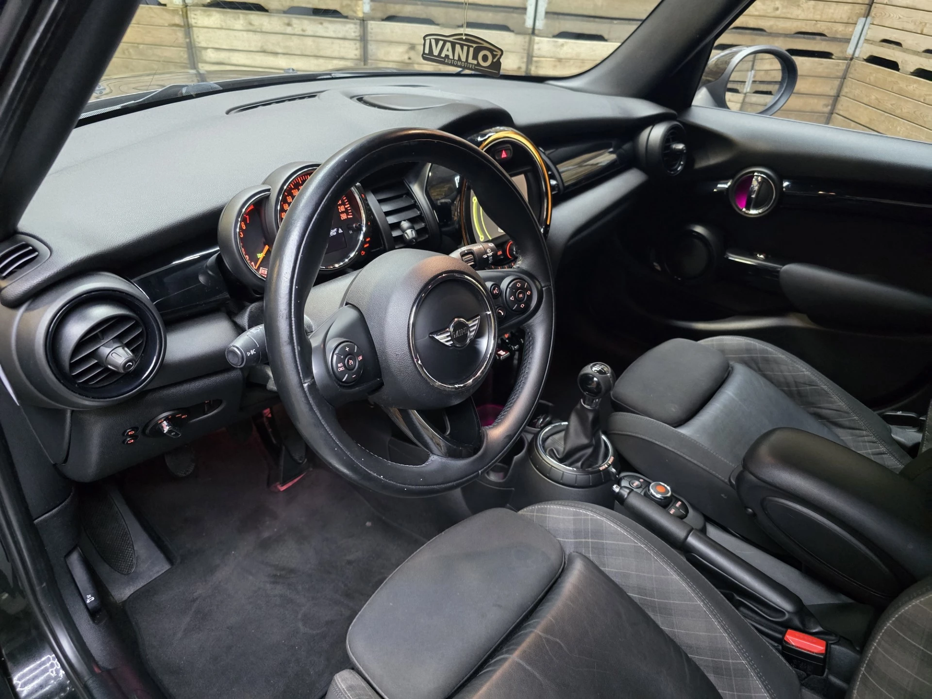 Hoofdafbeelding MINI 5-deurs