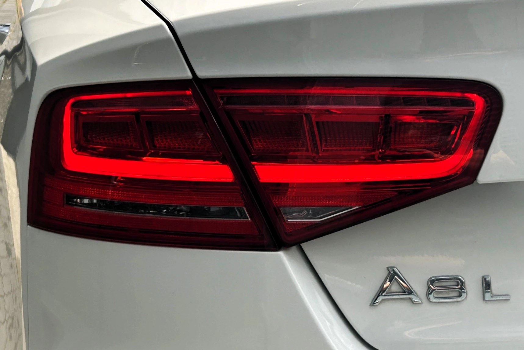 Hoofdafbeelding Audi A8